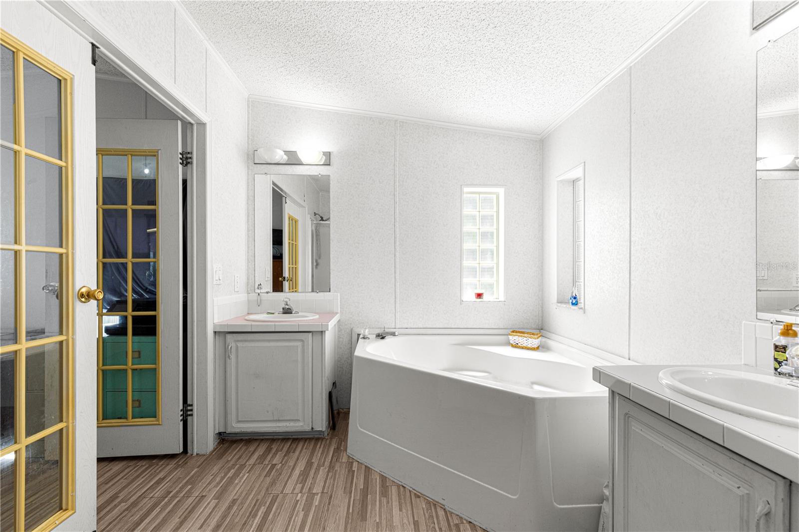 Image 22 of 47 For 16410 119th Street