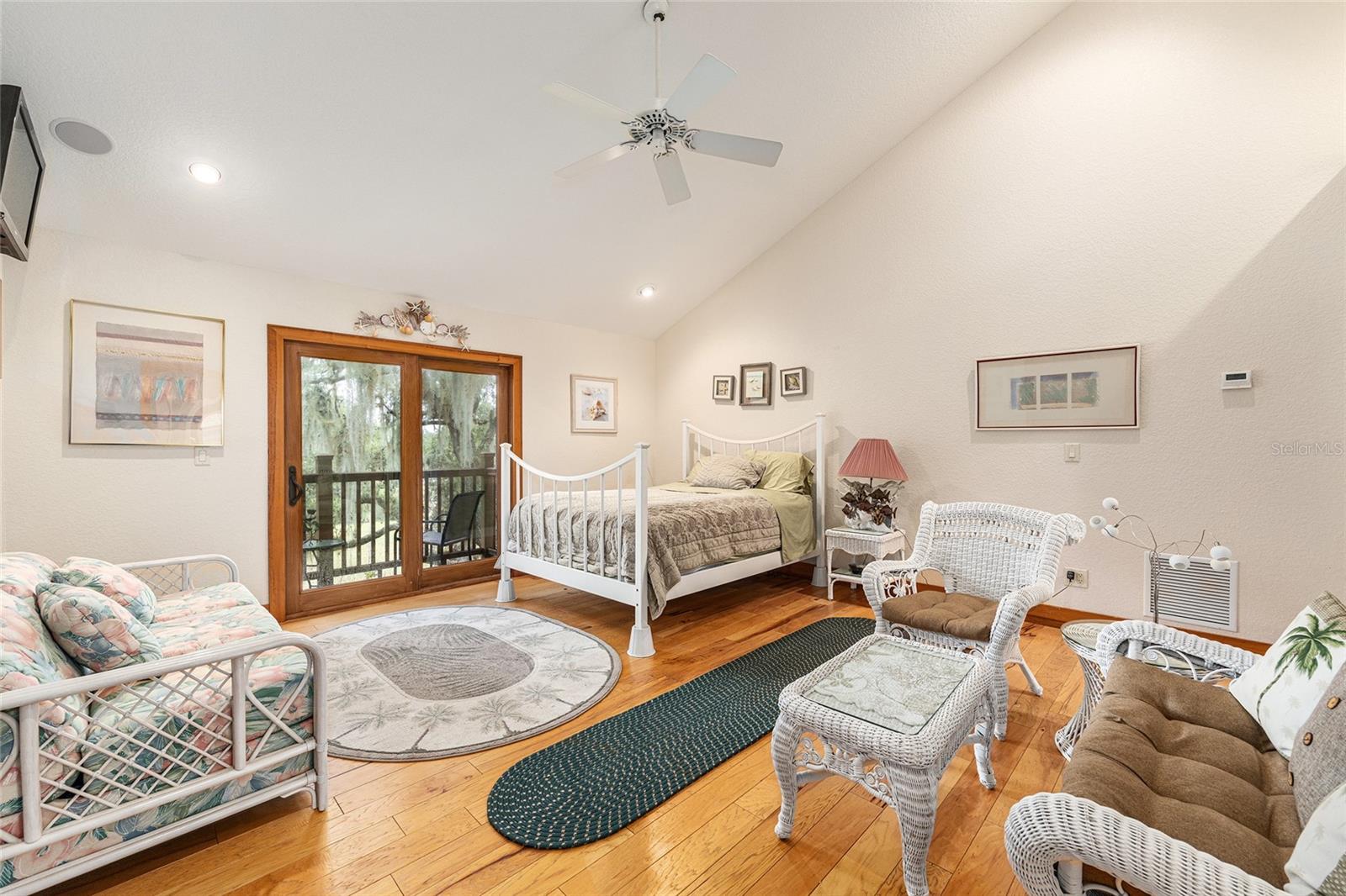 Image 61 of 90 For 15225 246th Avenue