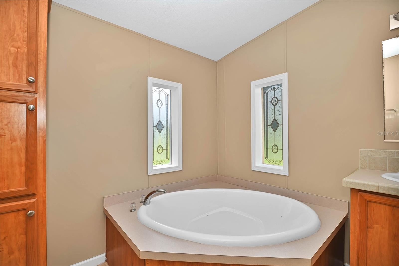 Image 15 of 33 For 18546 5th Terrace Road
