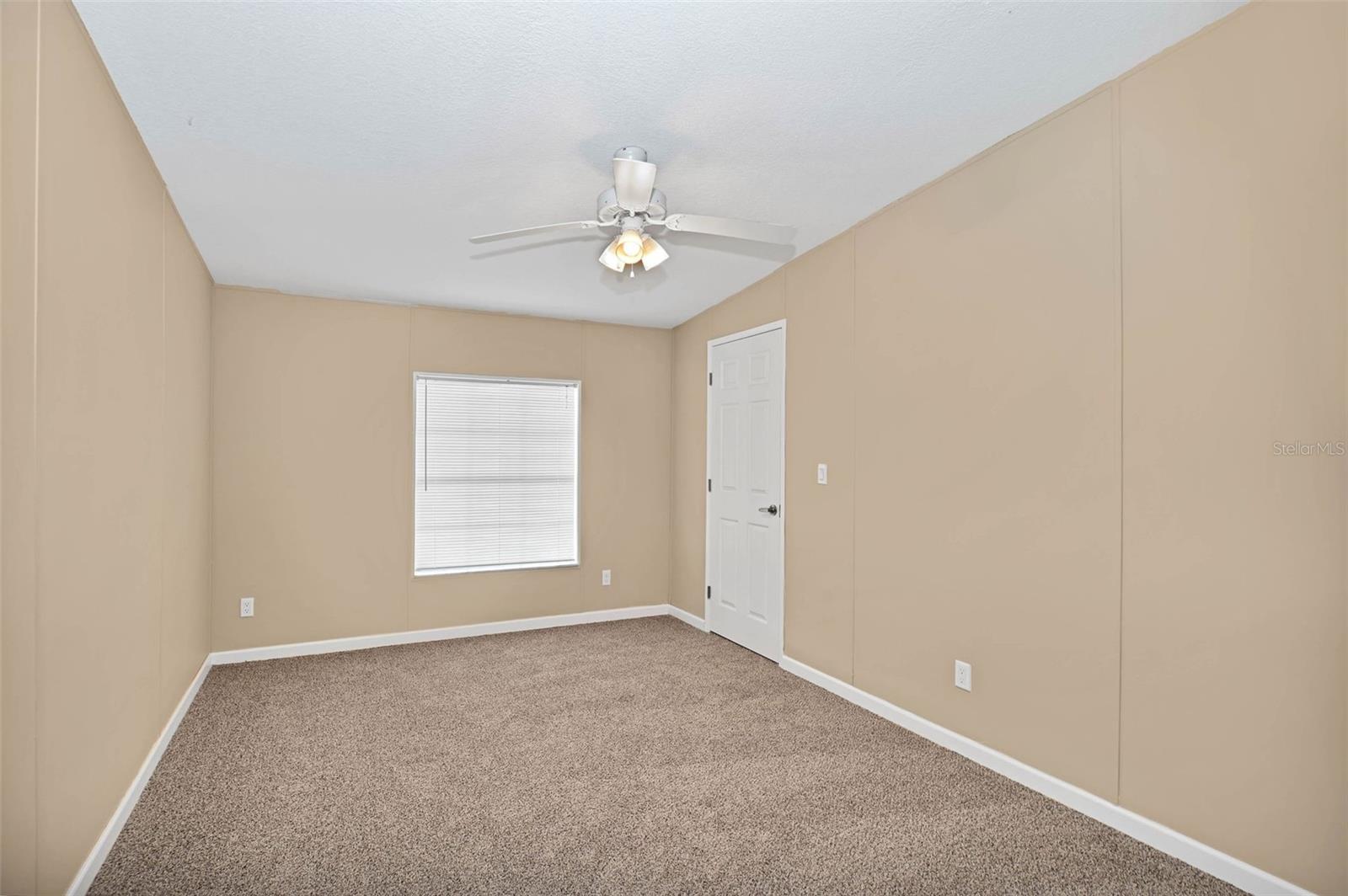 Image 25 of 33 For 18546 5th Terrace Road
