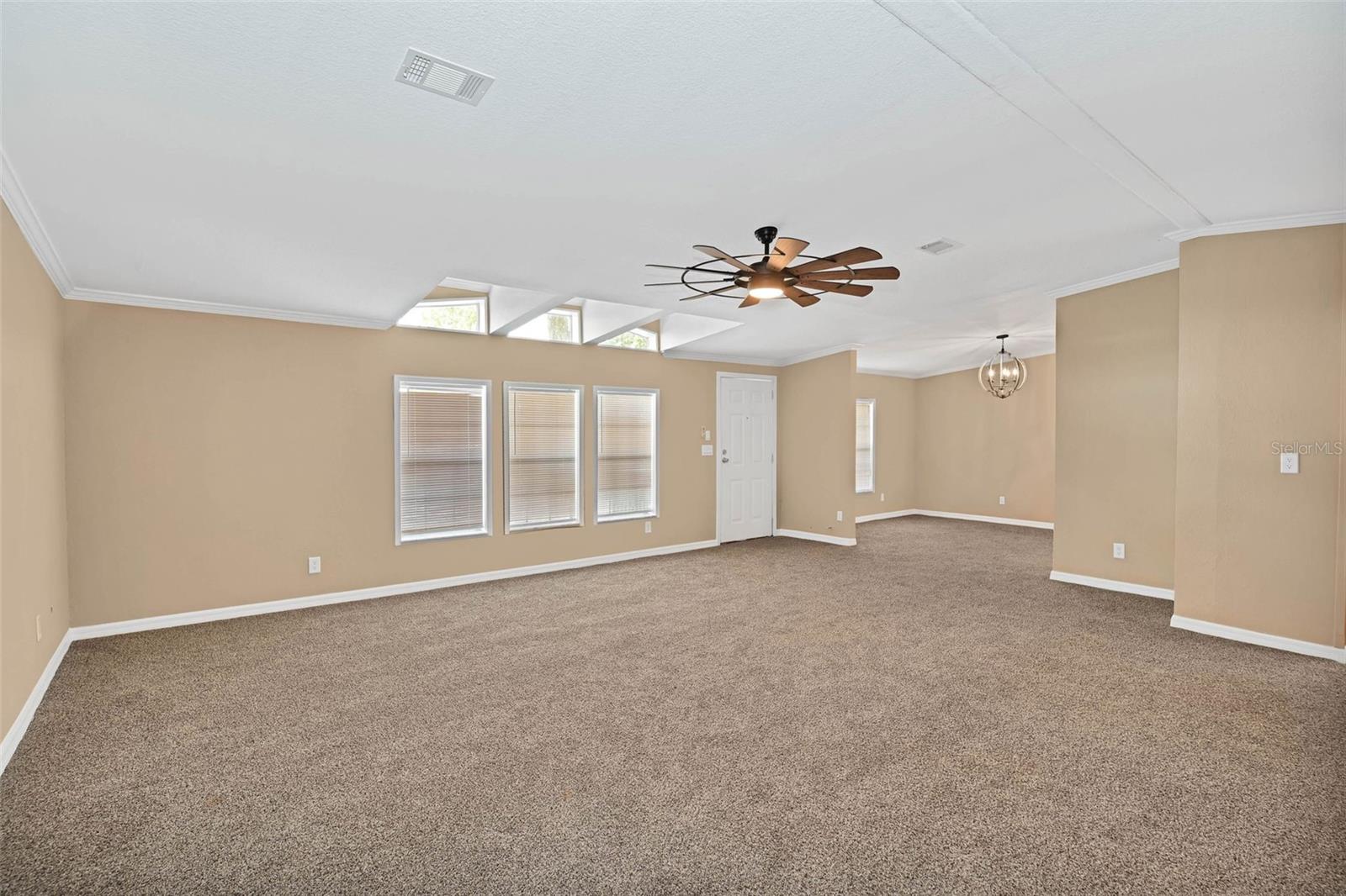 Image 7 of 33 For 18546 5th Terrace Road