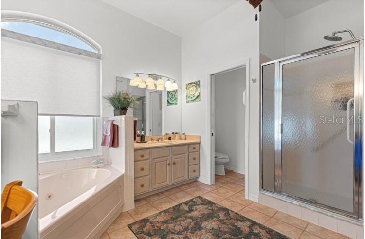 Listing photo id 11 for 10317 63rd Avenue