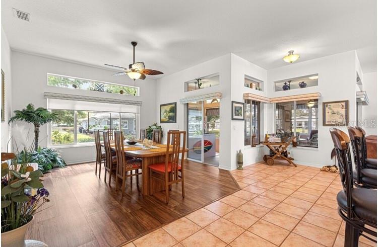 Listing photo id 7 for 10317 63rd Avenue