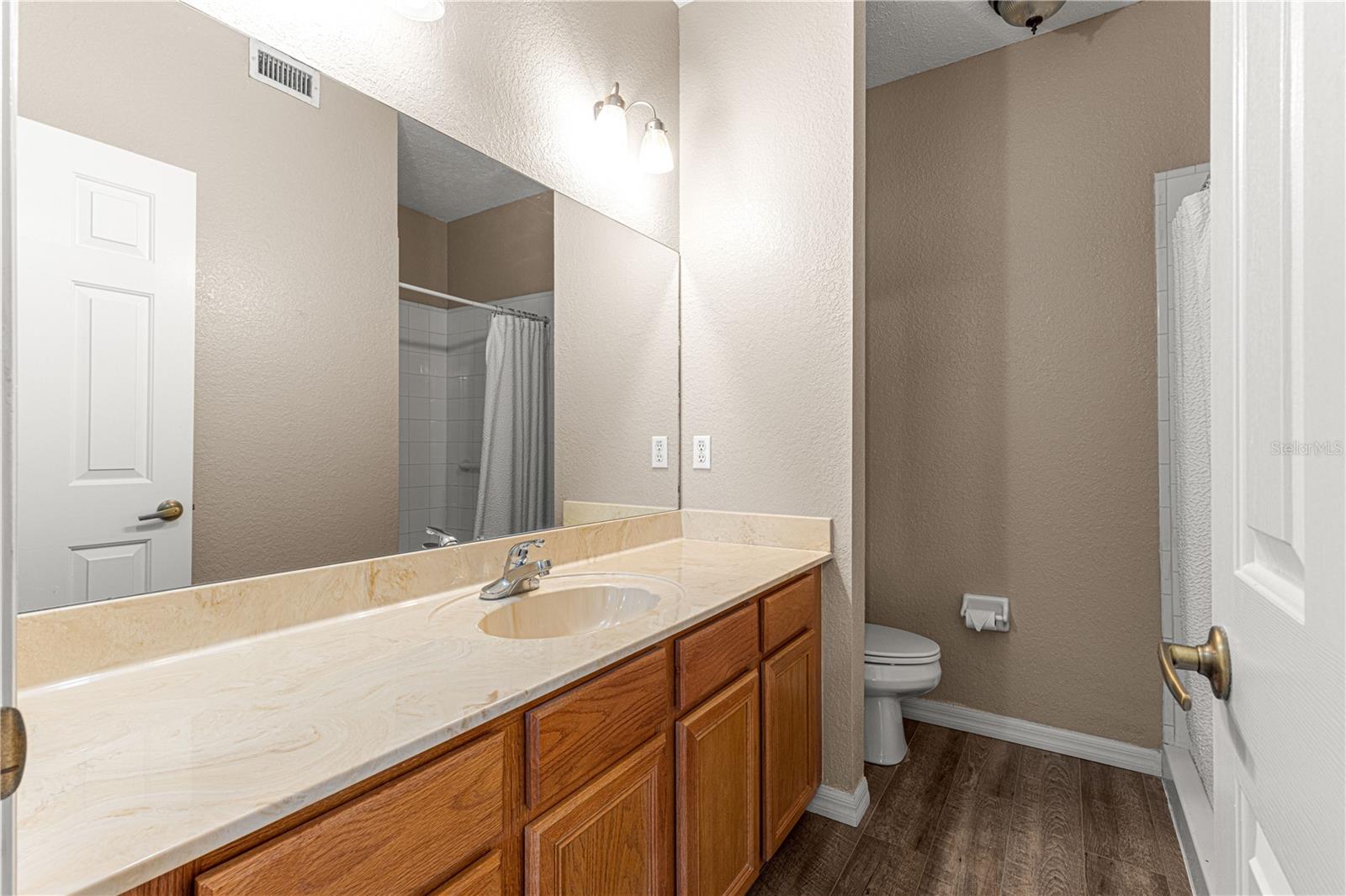 Image 20 of 41 For 231 28th Avenue 301