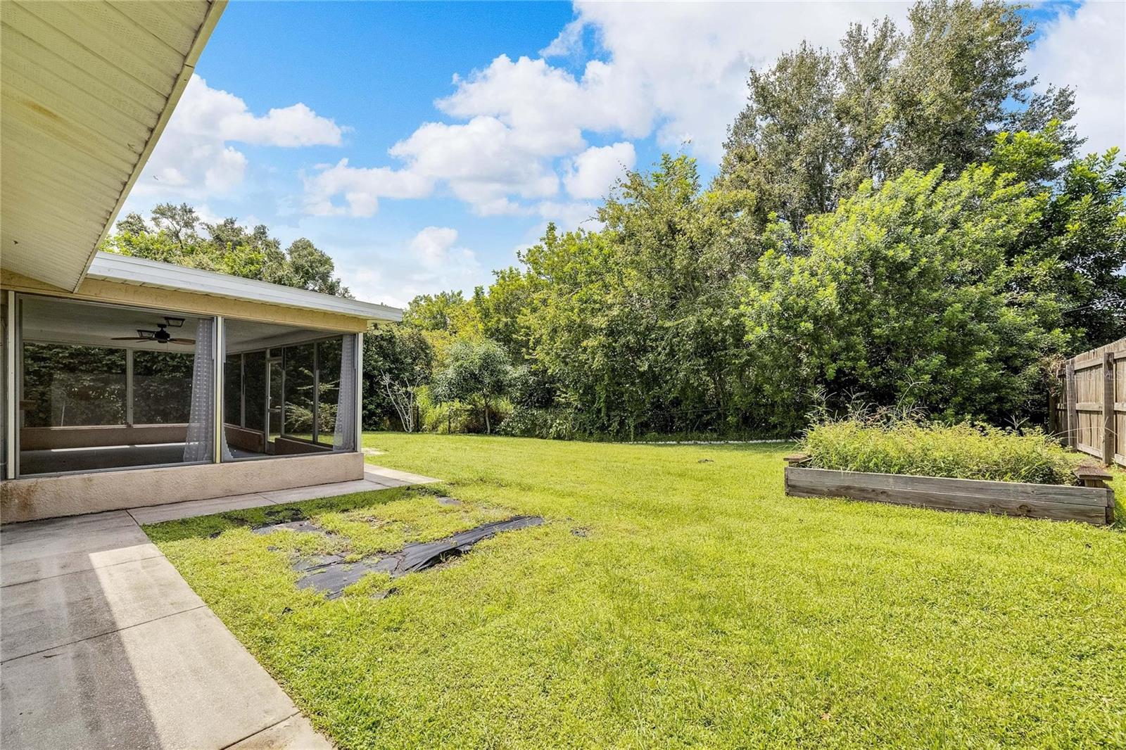Image 18 of 20 For 2140 Bay Hills Boulevard