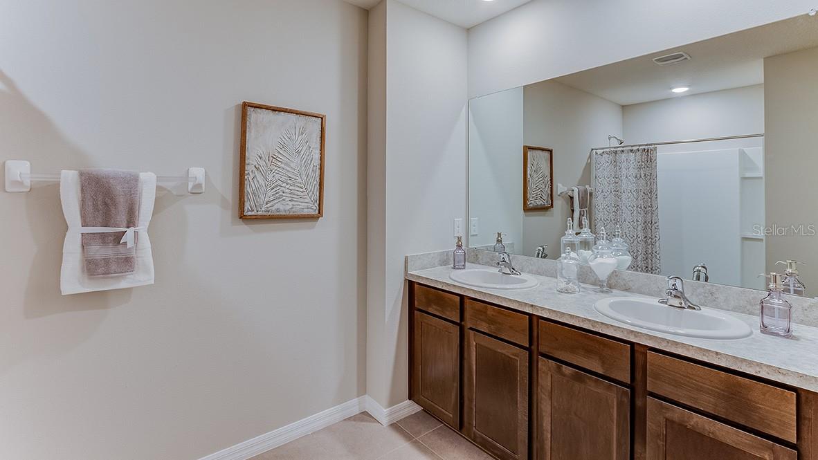 Image 11 of 19 For 24464 10th Road