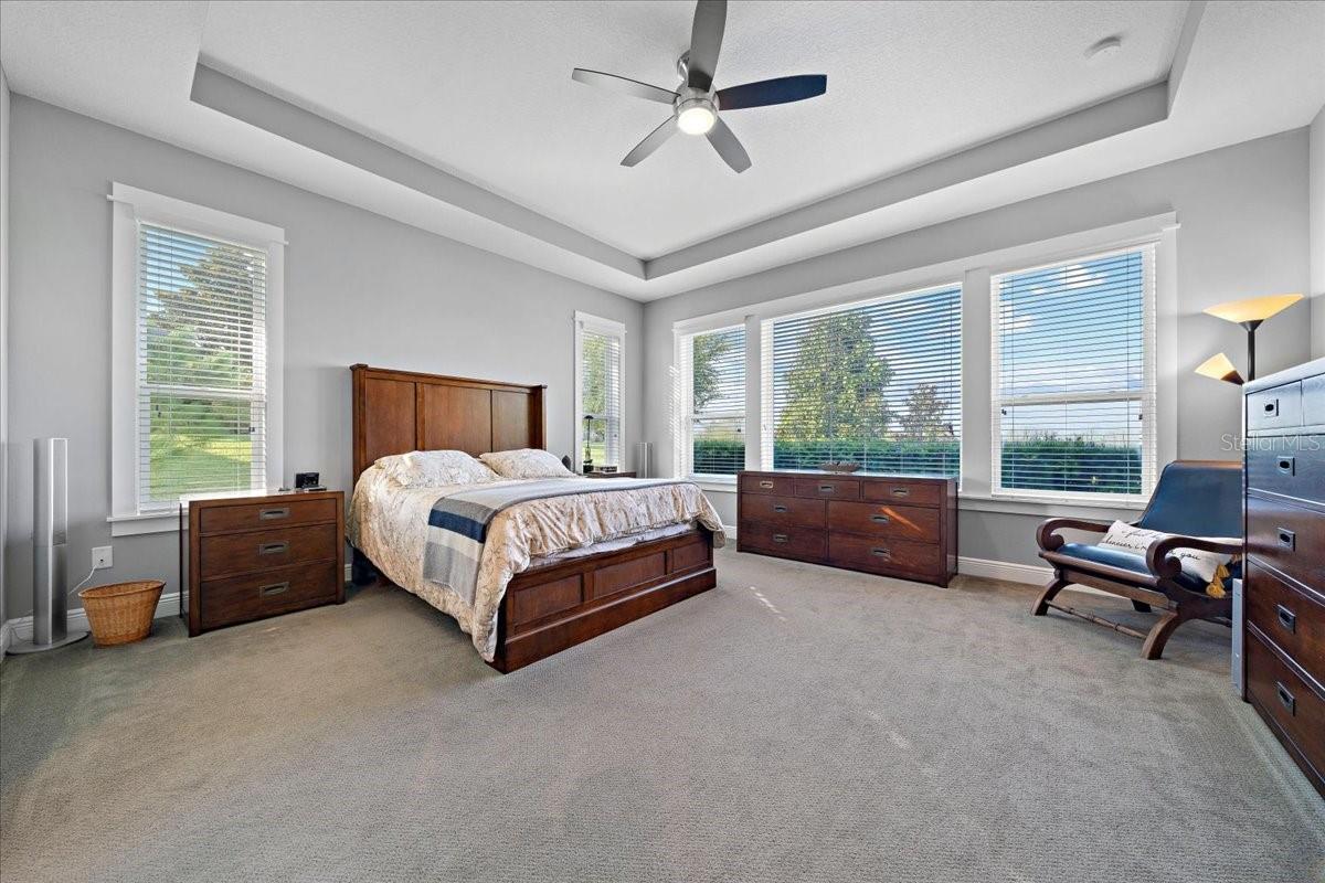 Listing photo id 32 for 3862 49th Court