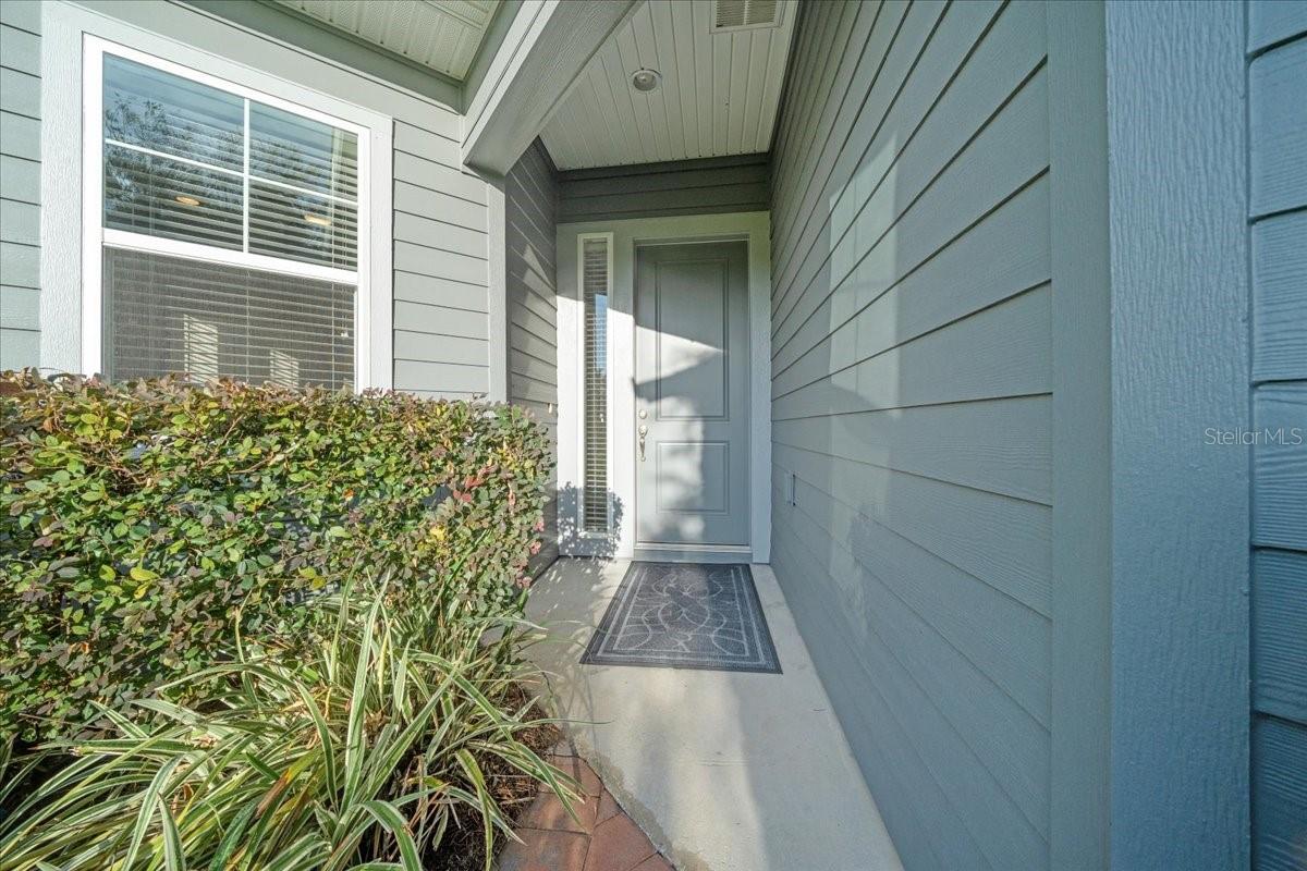 Listing photo id 7 for 3862 49th Court