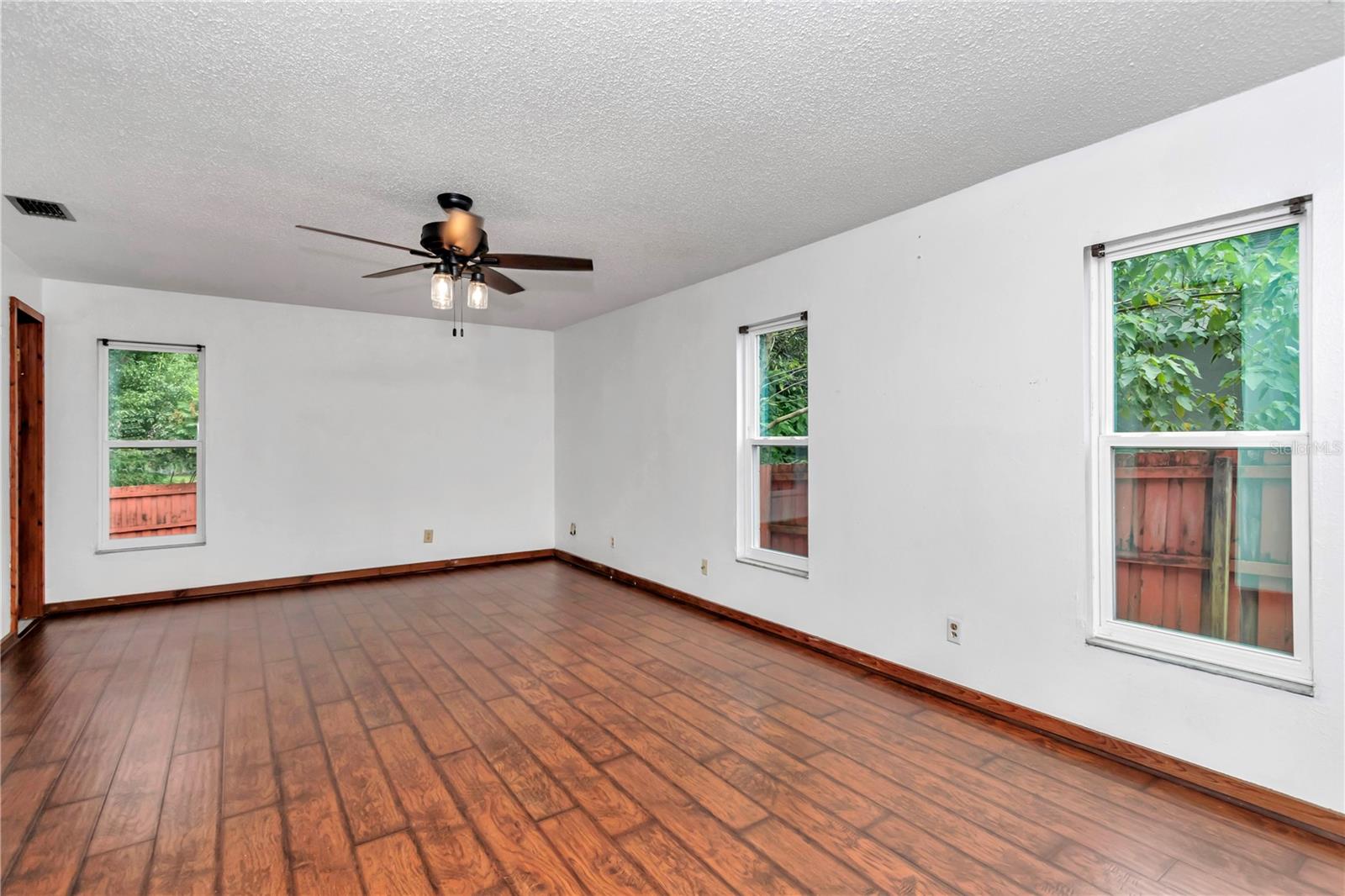 Image 21 of 45 For 3423 4th Avenue