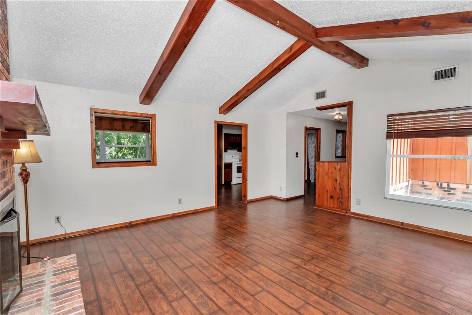Image 7 of 45 For 3423 4th Avenue