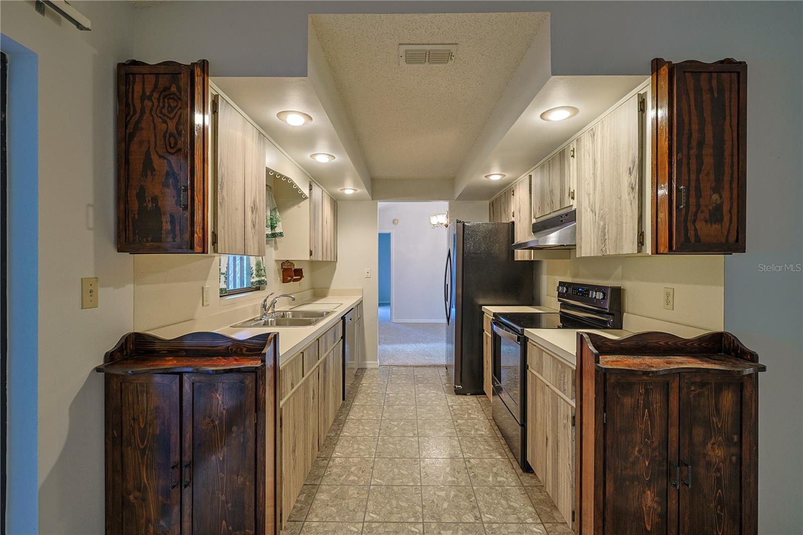 Image 6 of 39 For 8384 Trojan Drive