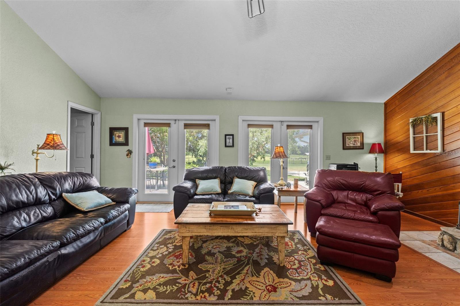 Image 21 of 64 For 1930 60th Avenue