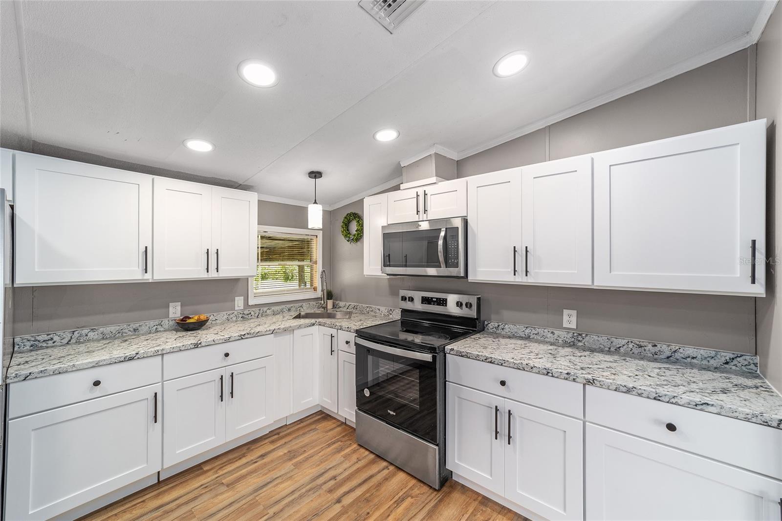Image 20 of 37 For 2209 178th Street