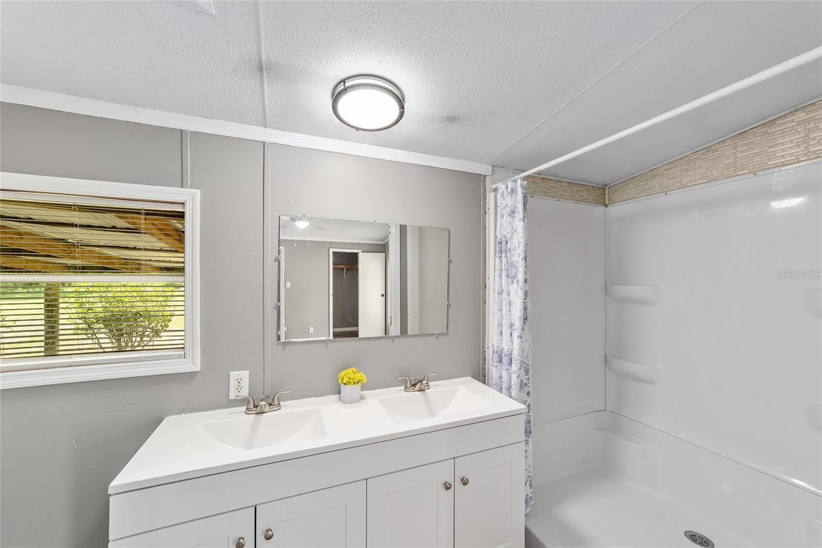 Image 25 of 37 For 2209 178th Street