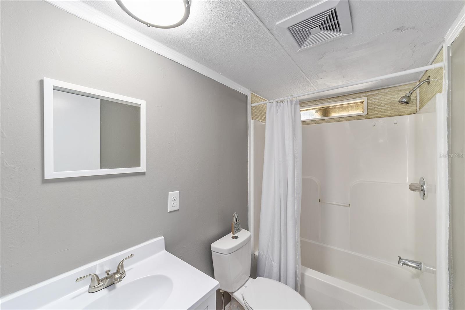 Image 28 of 37 For 2209 178th Street