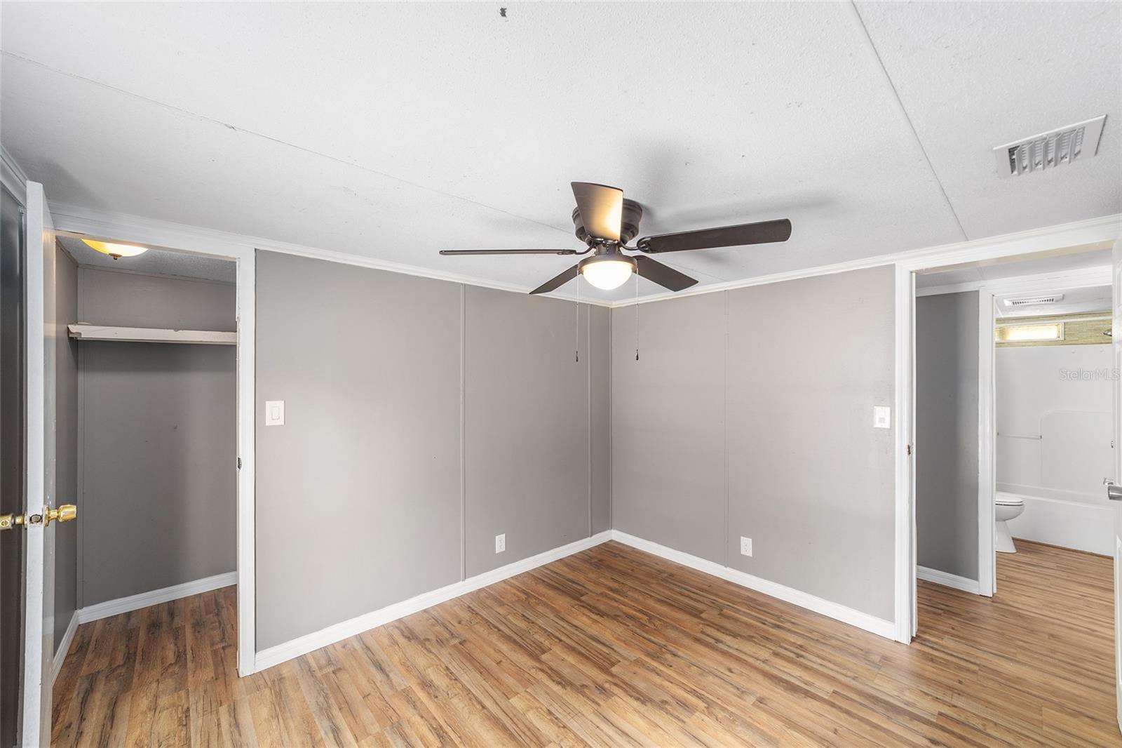Image 30 of 37 For 2209 178th Street