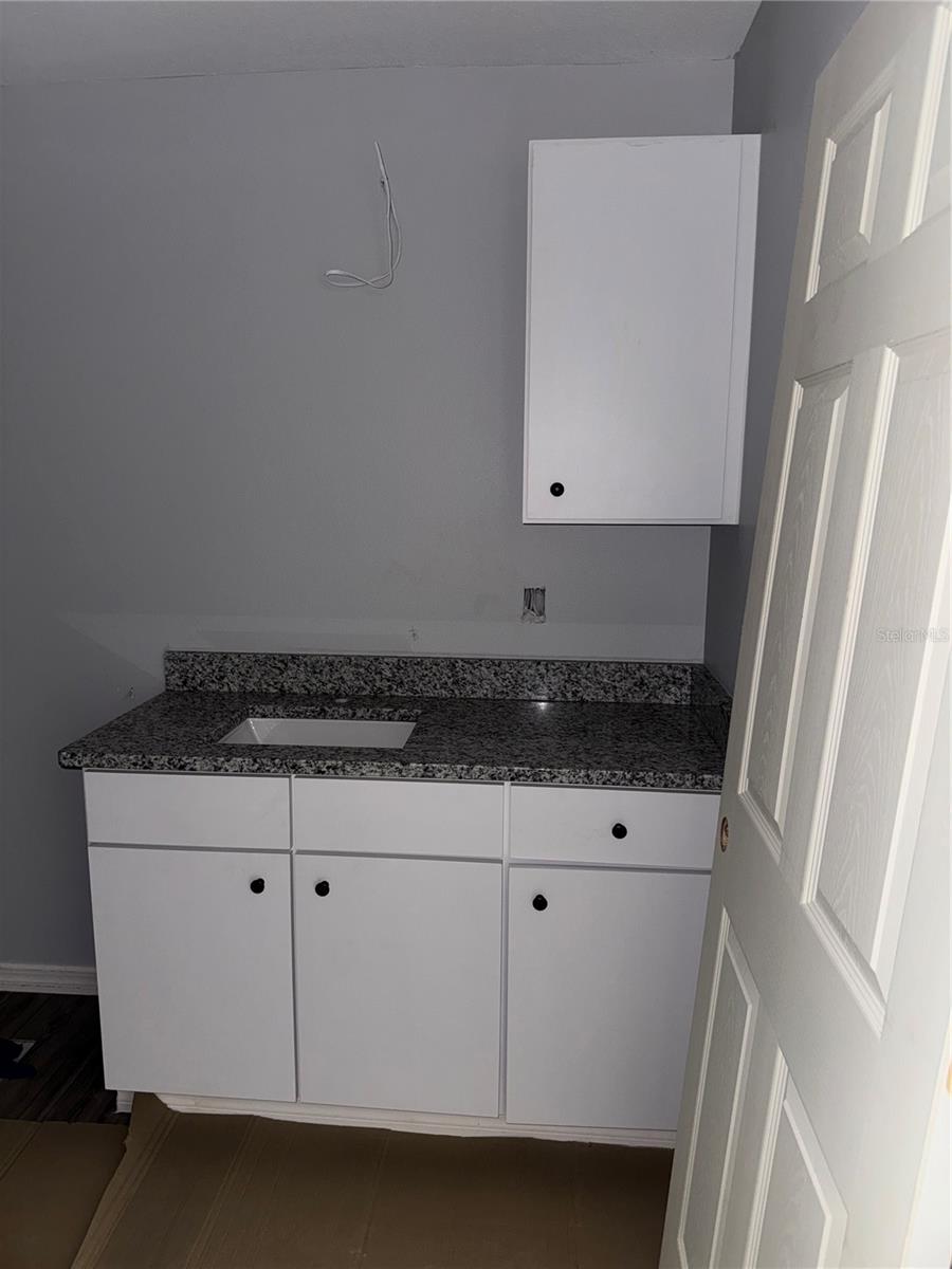 Image 6 of 23 For 1707 7th Street