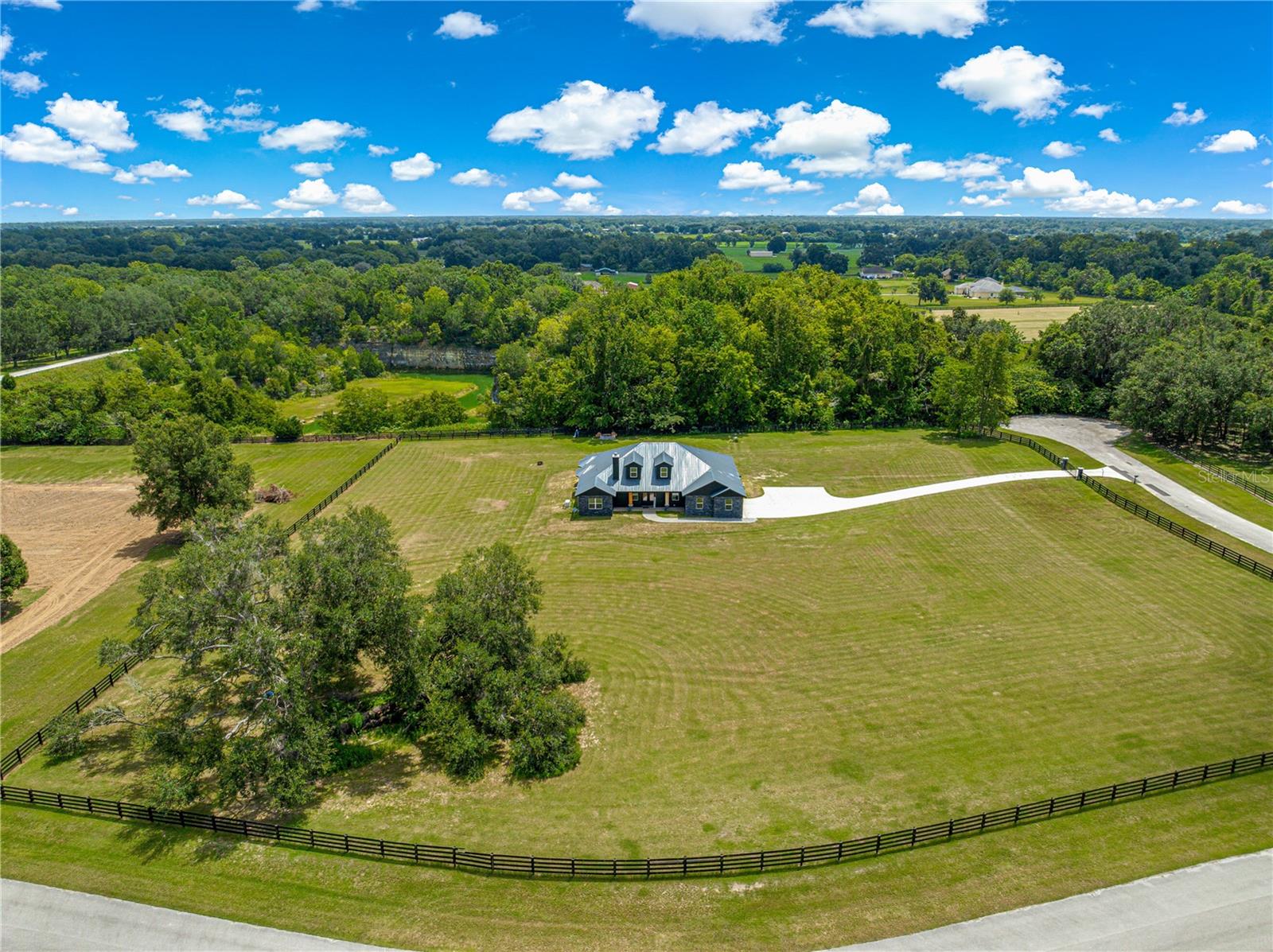 Image 50 of 64 For 9889 11 Terrace