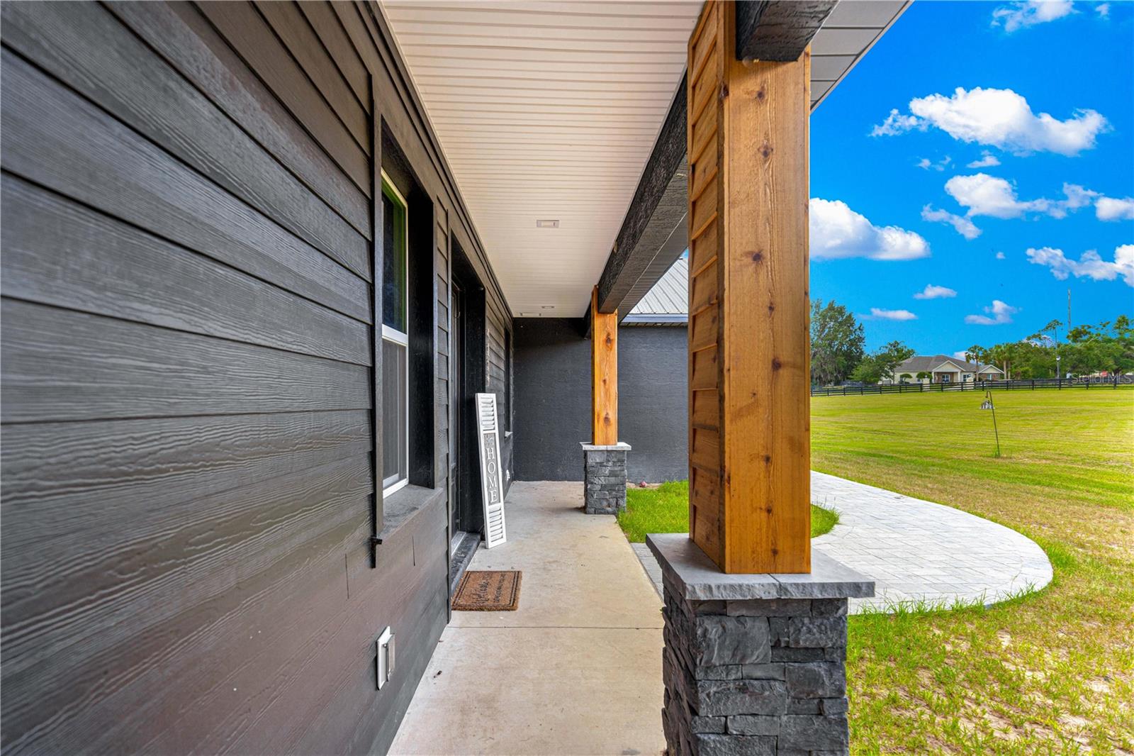 Image 6 of 64 For 9889 11 Terrace