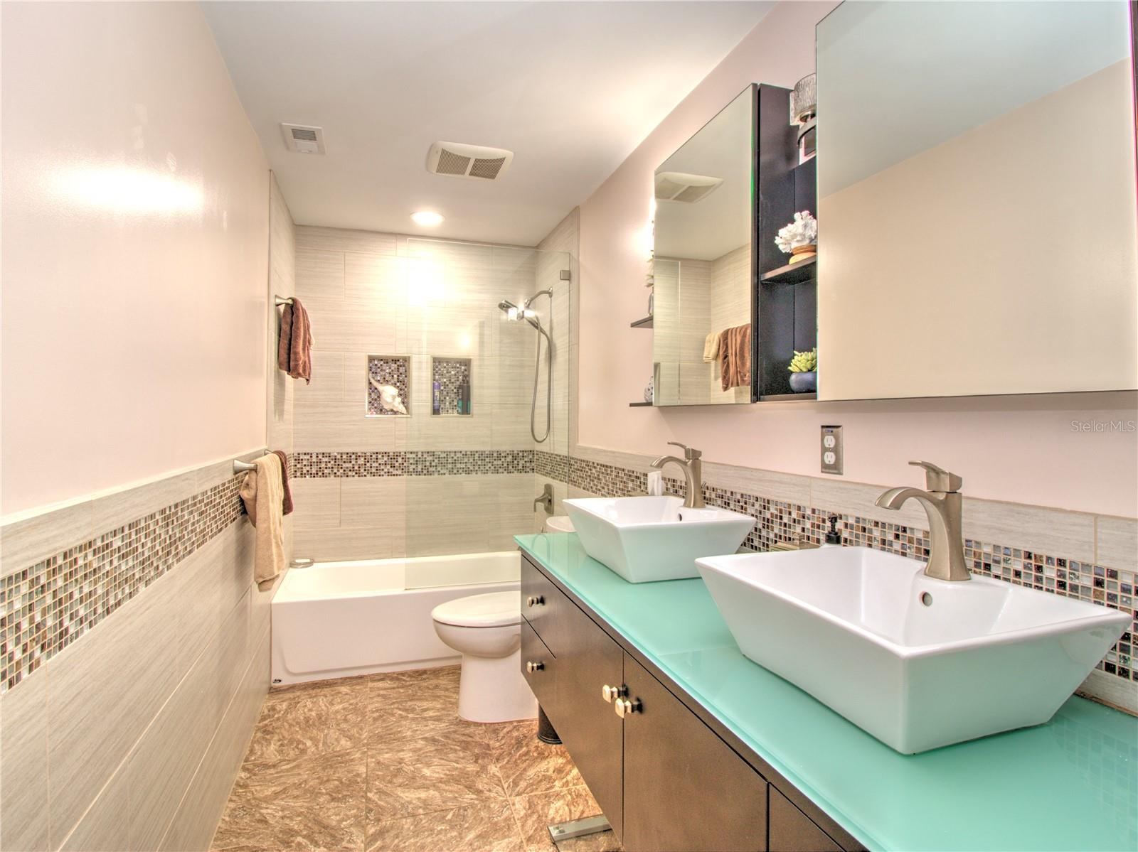 Image 15 of 38 For 2313 7th Street
