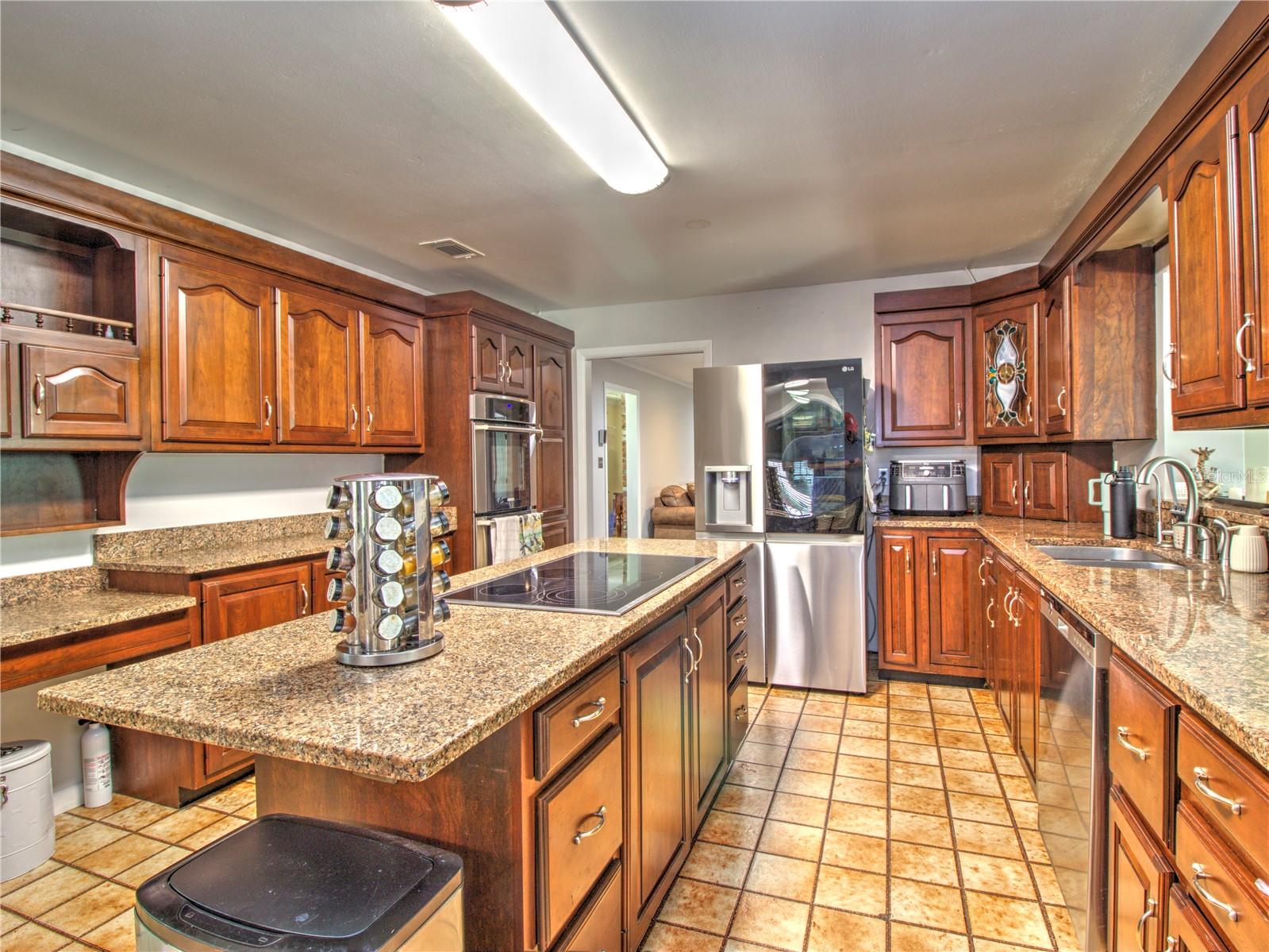 Image 27 of 38 For 2313 7th Street