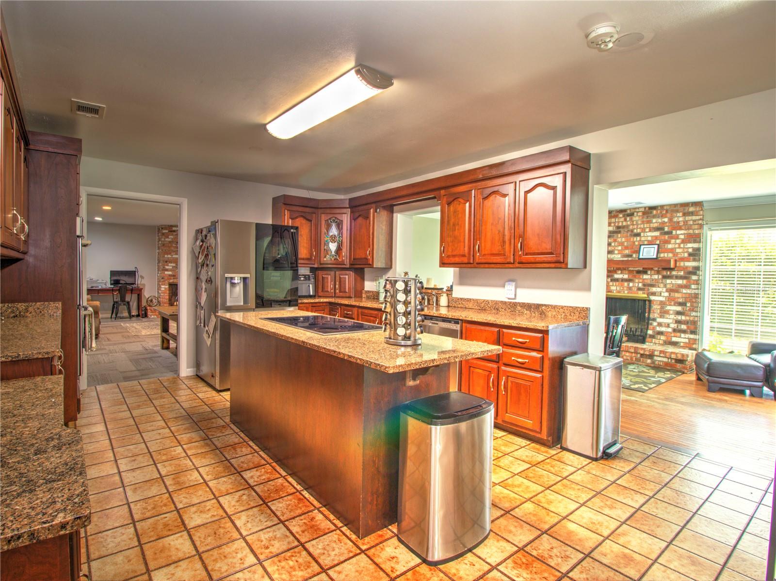 Image 28 of 38 For 2313 7th Street