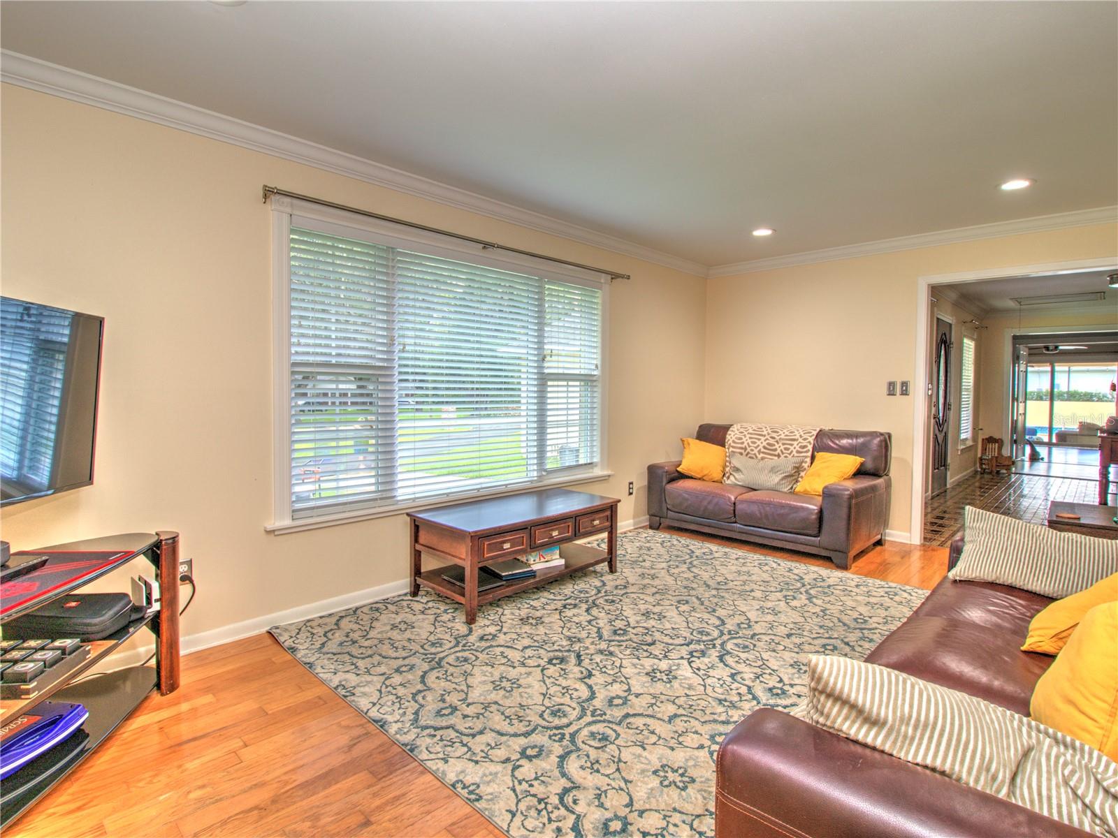 Image 4 of 38 For 2313 7th Street