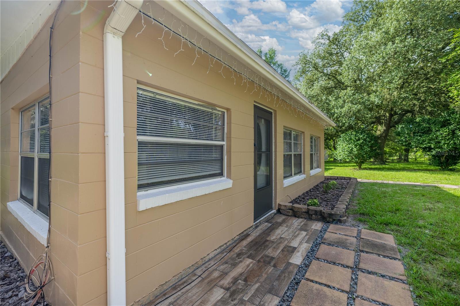 Image 11 of 42 For 6251 101st Terrace