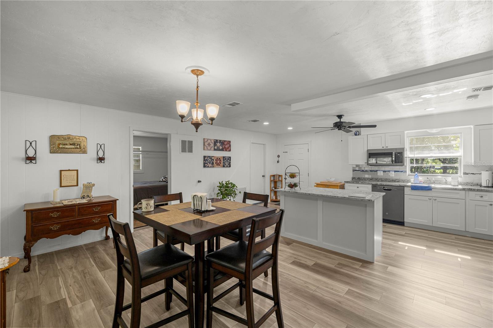 Image 15 of 42 For 6251 101st Terrace