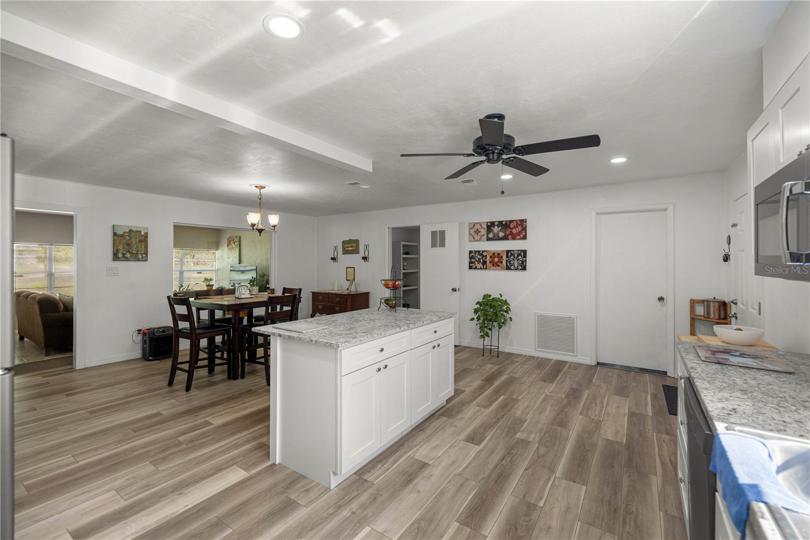 Image 16 of 42 For 6251 101st Terrace