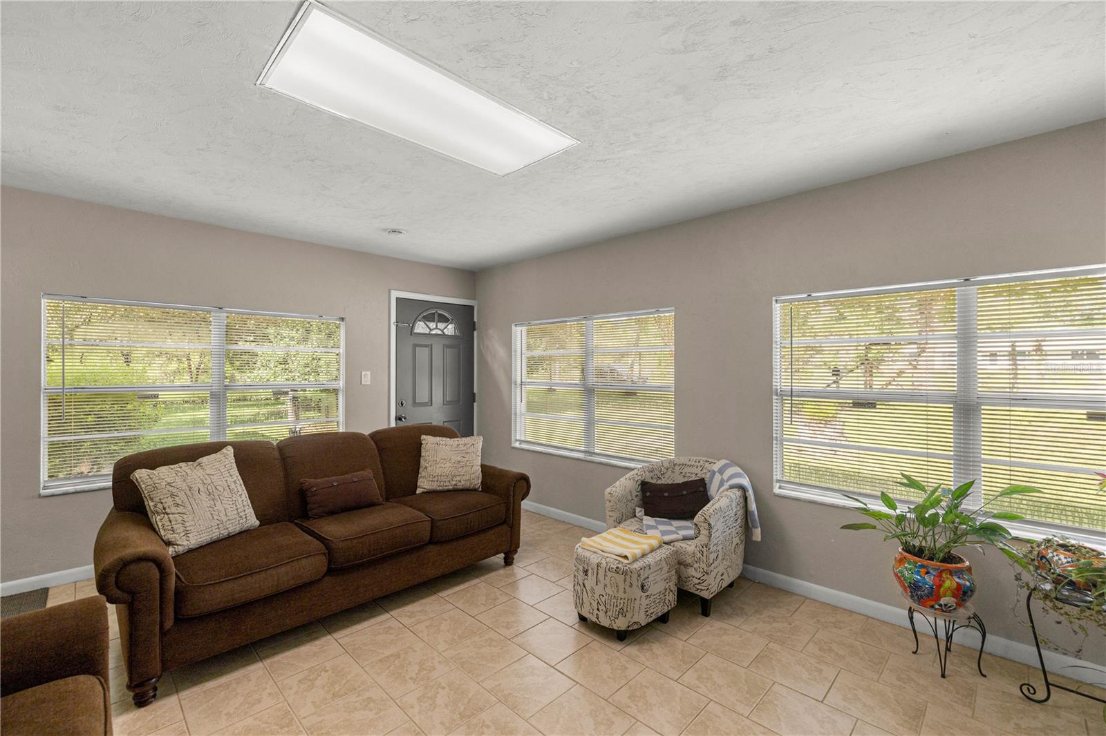 Image 18 of 42 For 6251 101st Terrace