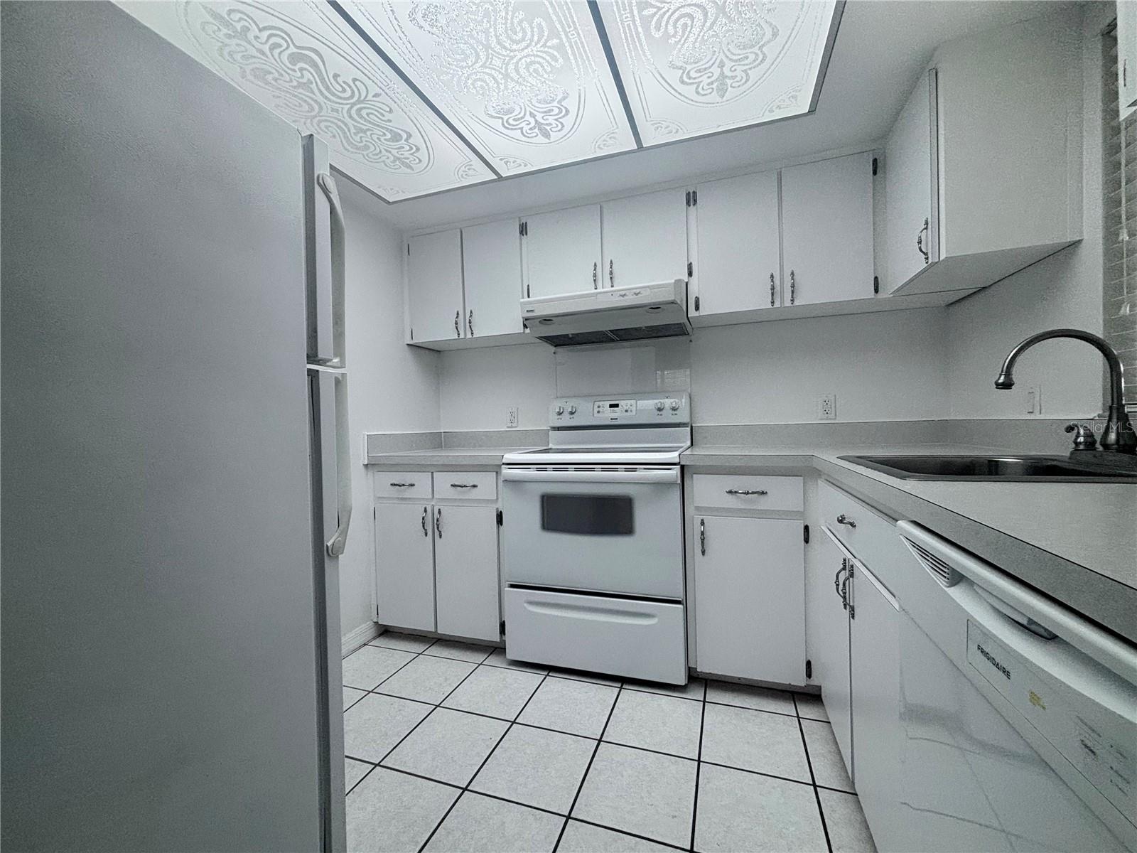 Image 7 of 18 For 576 Fairways Lane M203