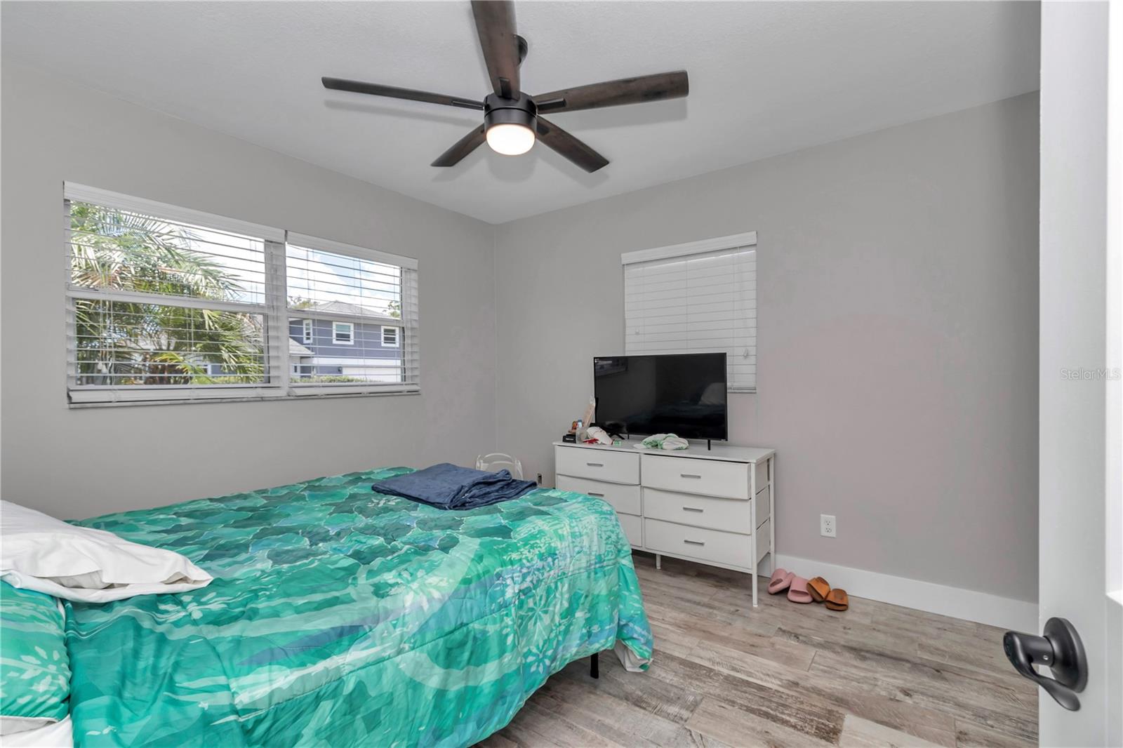 Image 18 of 47 For 1409 4th Avenue