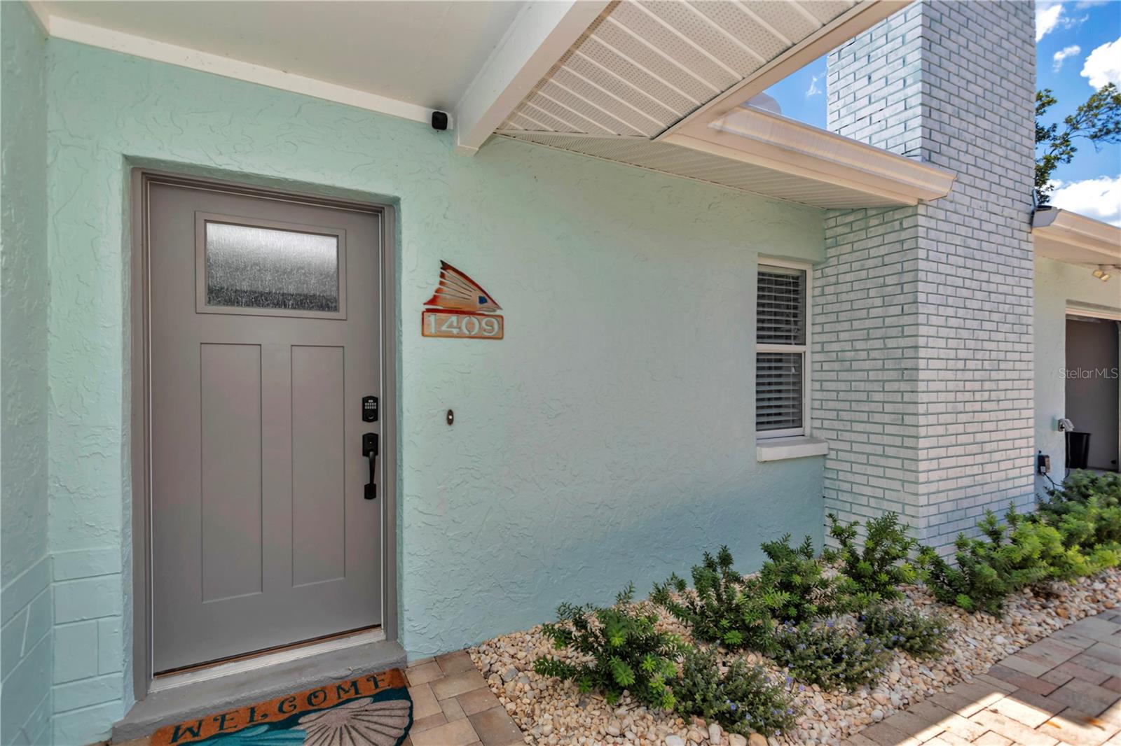 Image 4 of 47 For 1409 4th Avenue