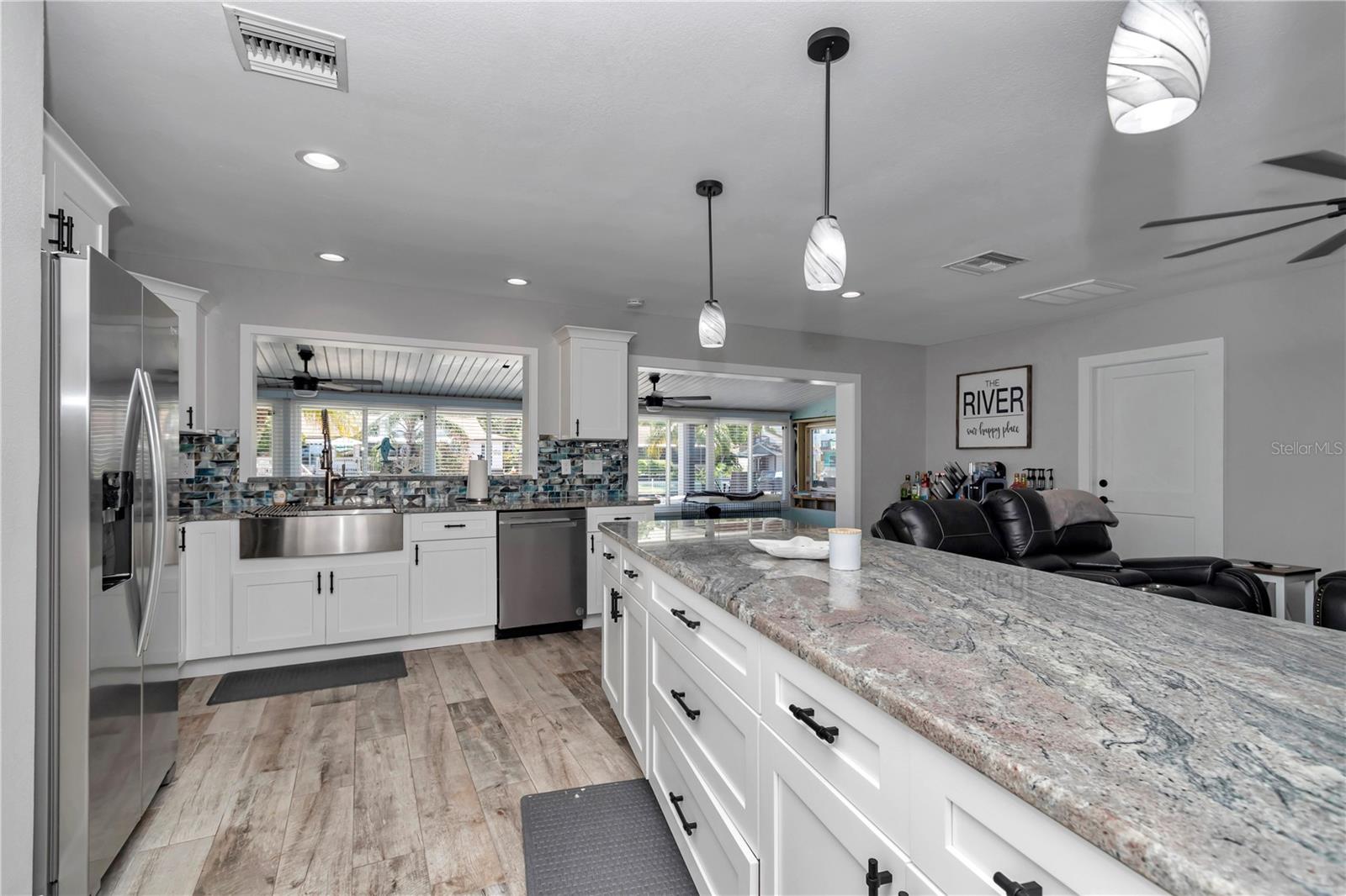 Image 7 of 47 For 1409 4th Avenue