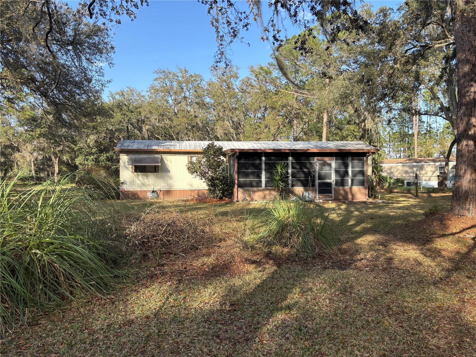 Image 4 of 30 For 5675 183rd Terrace