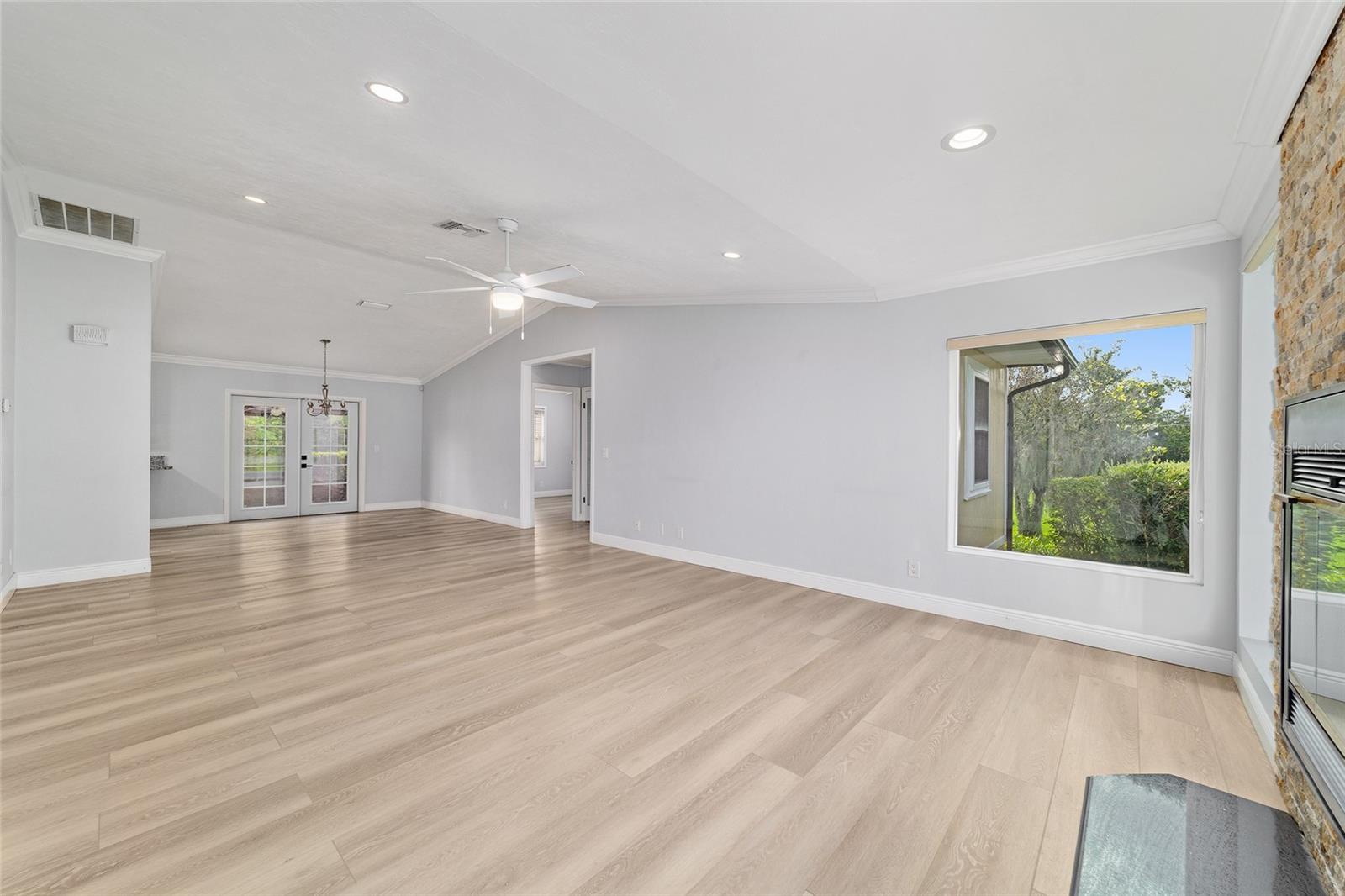 Image 17 of 65 For 275 42nd Street