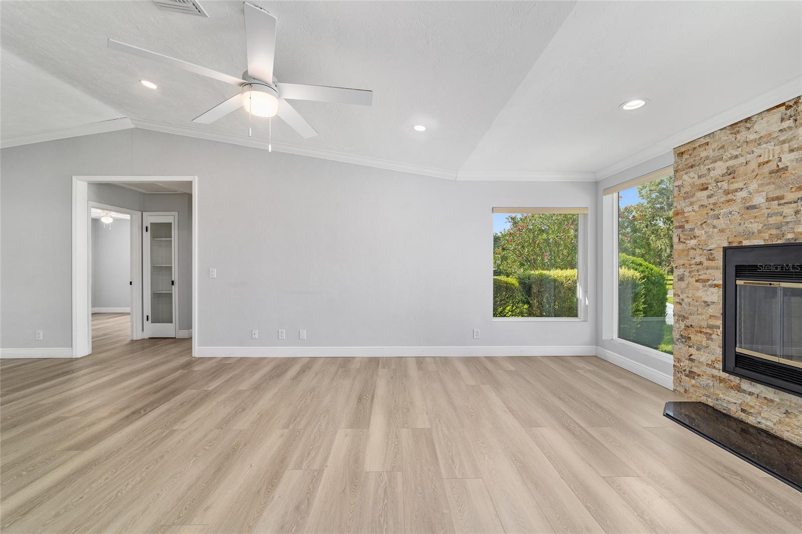Image 21 of 65 For 275 42nd Street