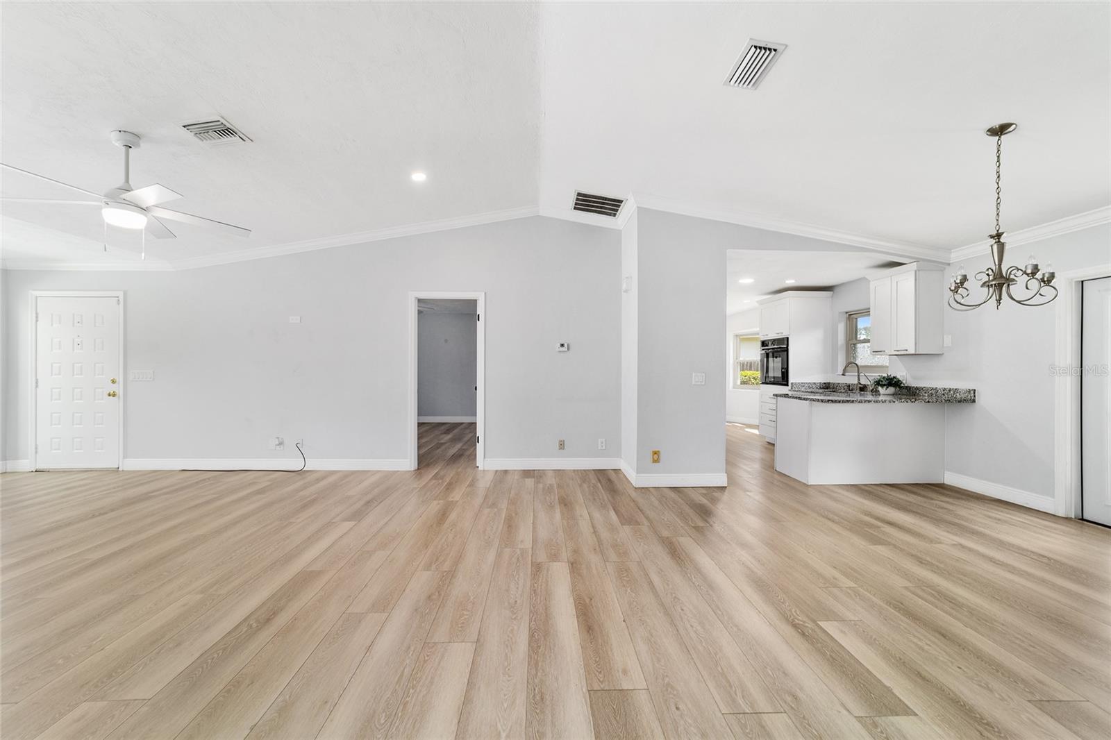 Image 22 of 65 For 275 42nd Street