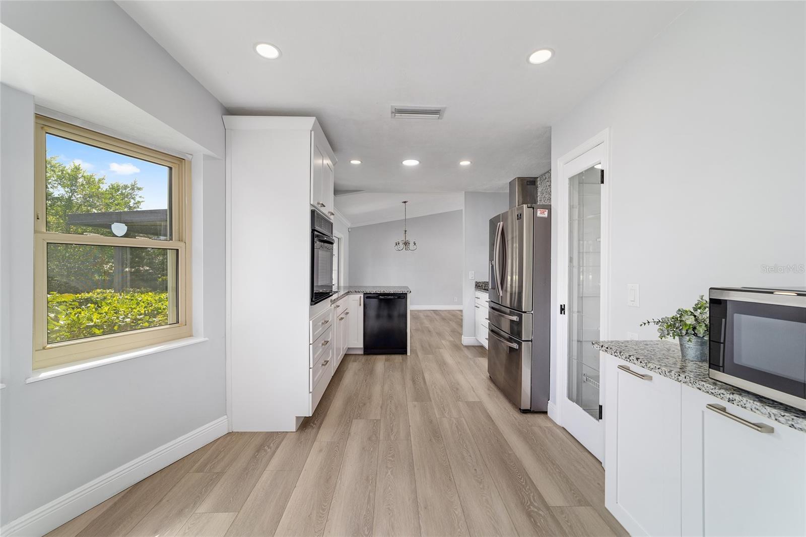 Image 34 of 65 For 275 42nd Street