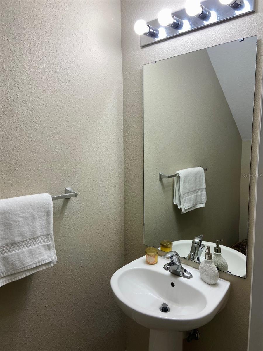 Image 4 of 28 For 4482 49th Avenue