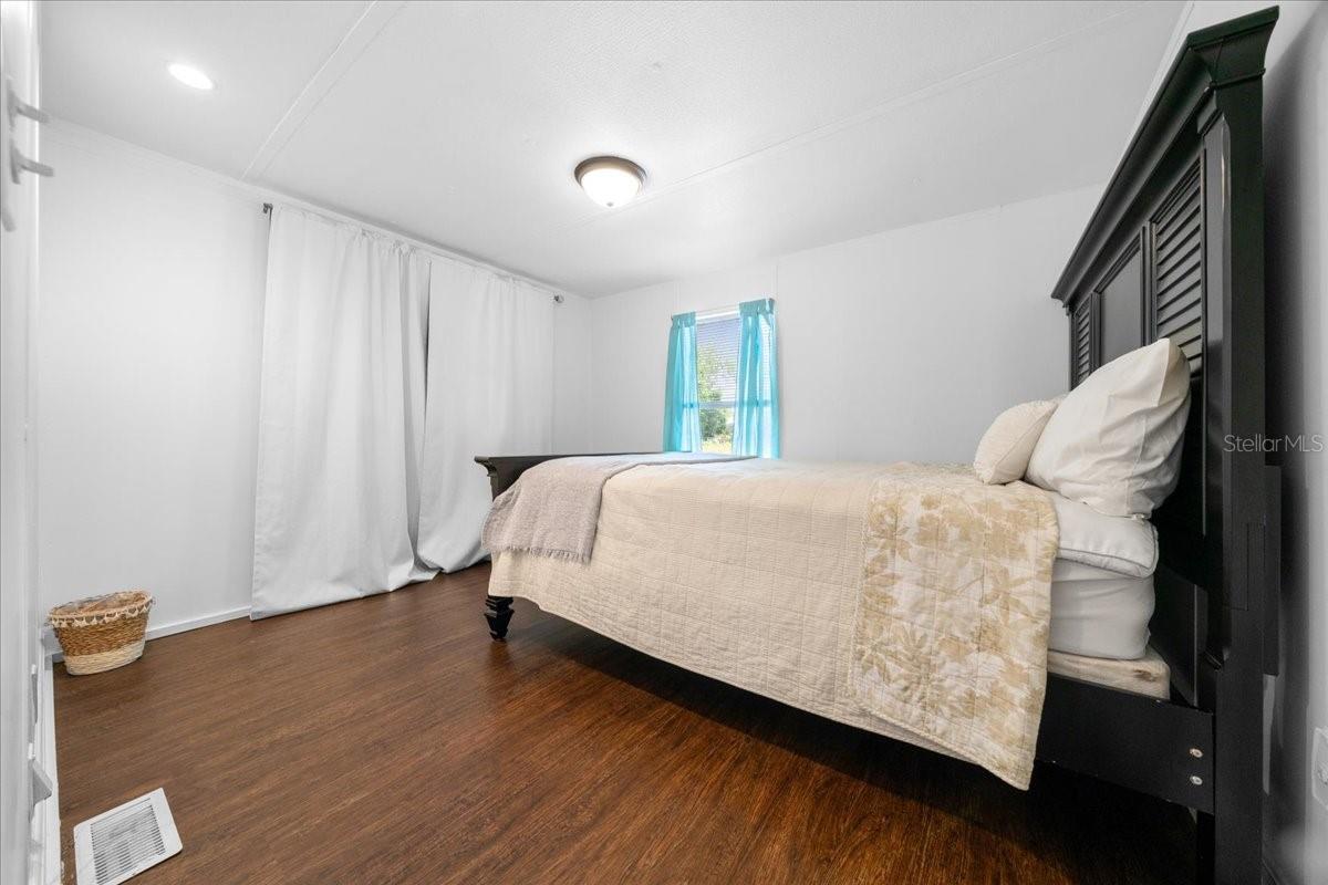 Image 10 of 40 For 3001 17th Street