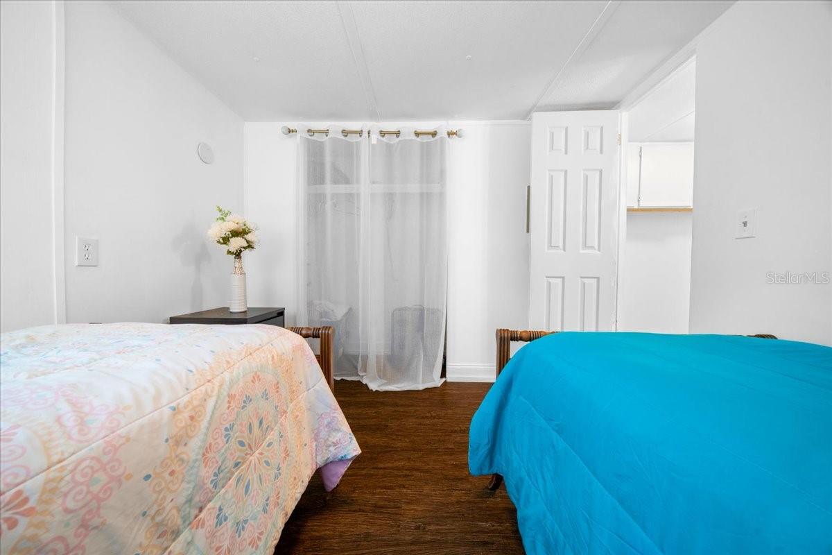Image 17 of 40 For 3001 17th Street