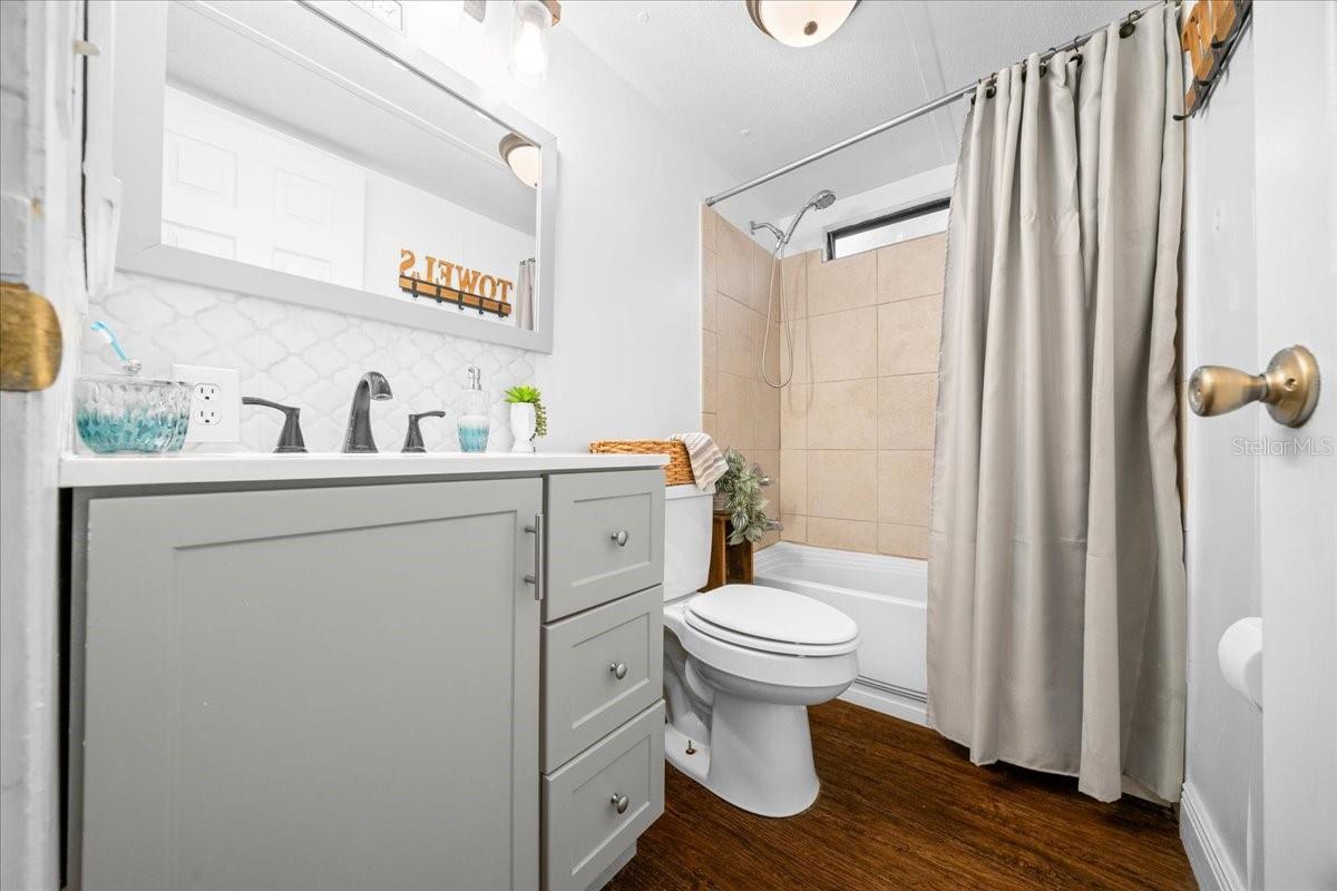 Image 21 of 40 For 3001 17th Street
