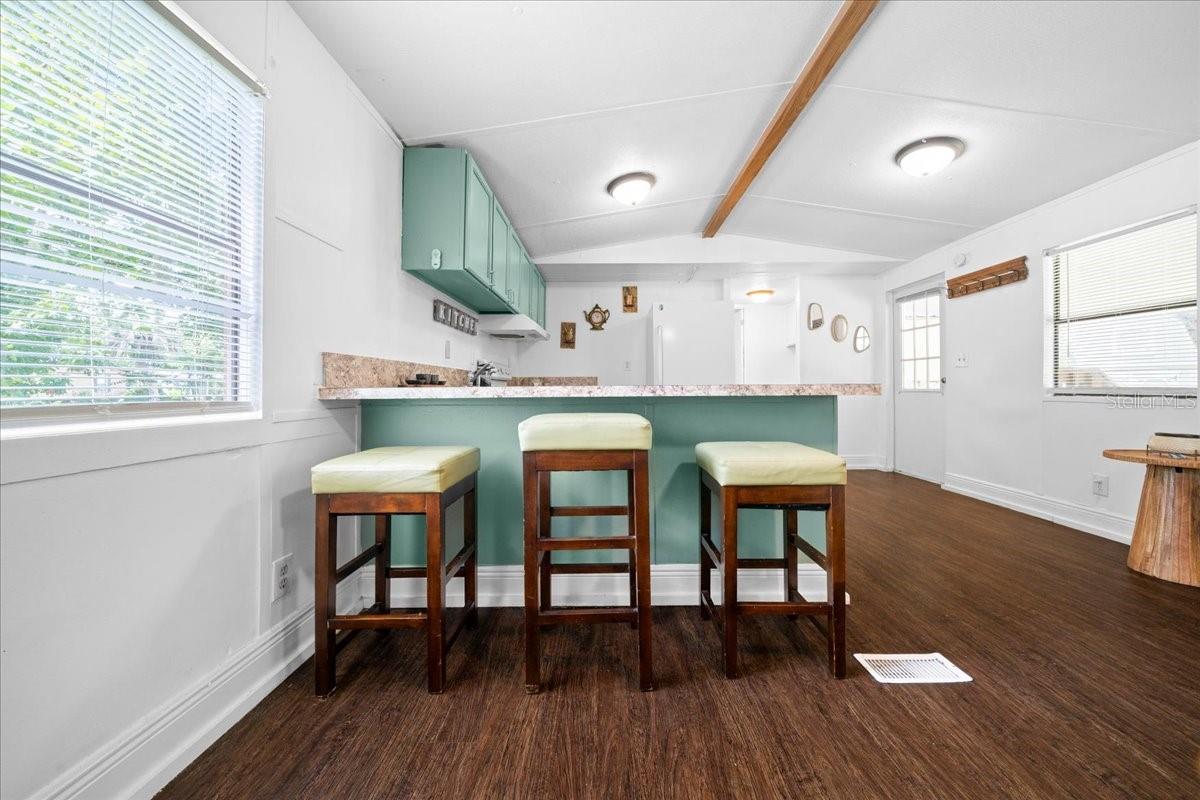 Image 3 of 40 For 3001 17th Street