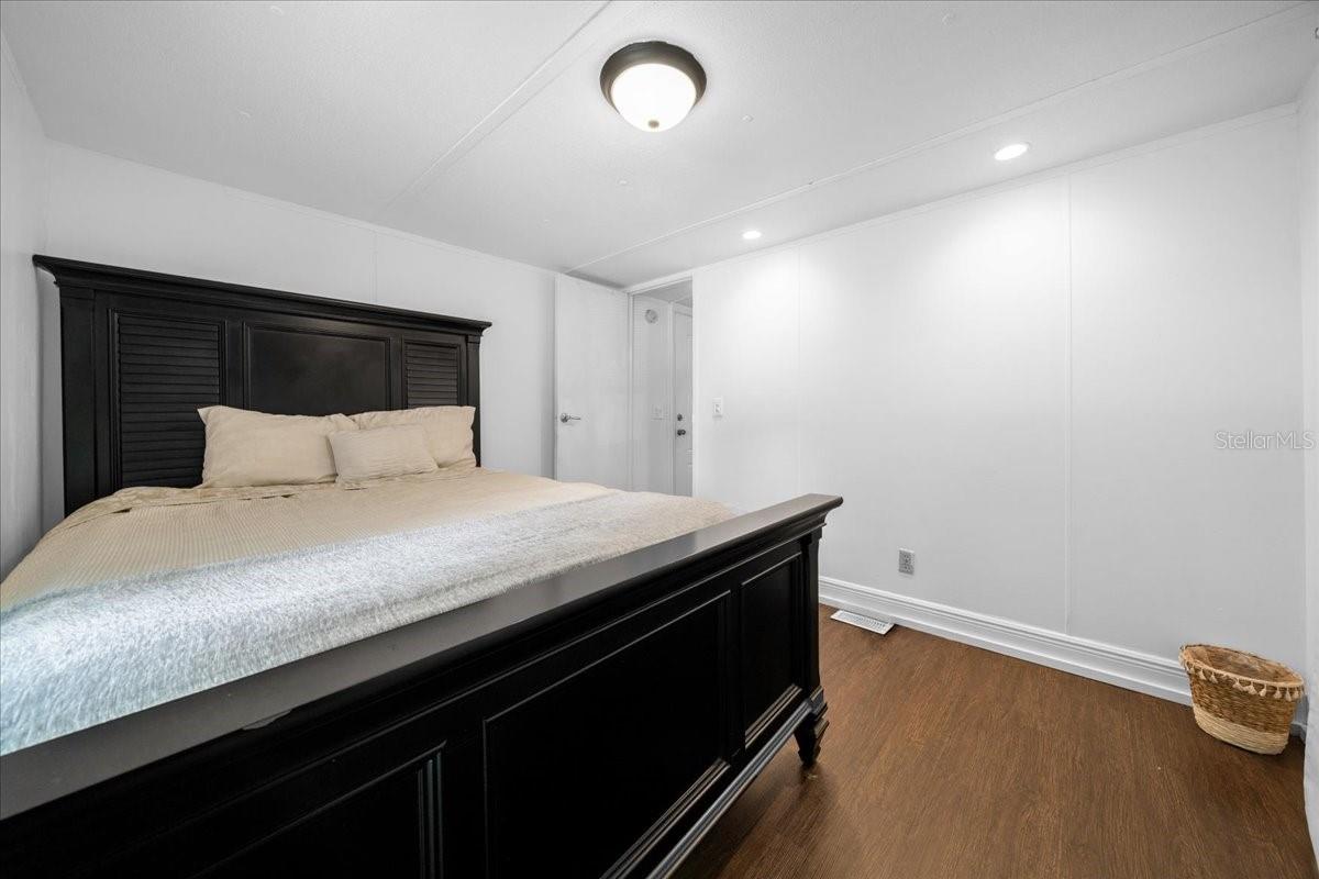Image 9 of 40 For 3001 17th Street