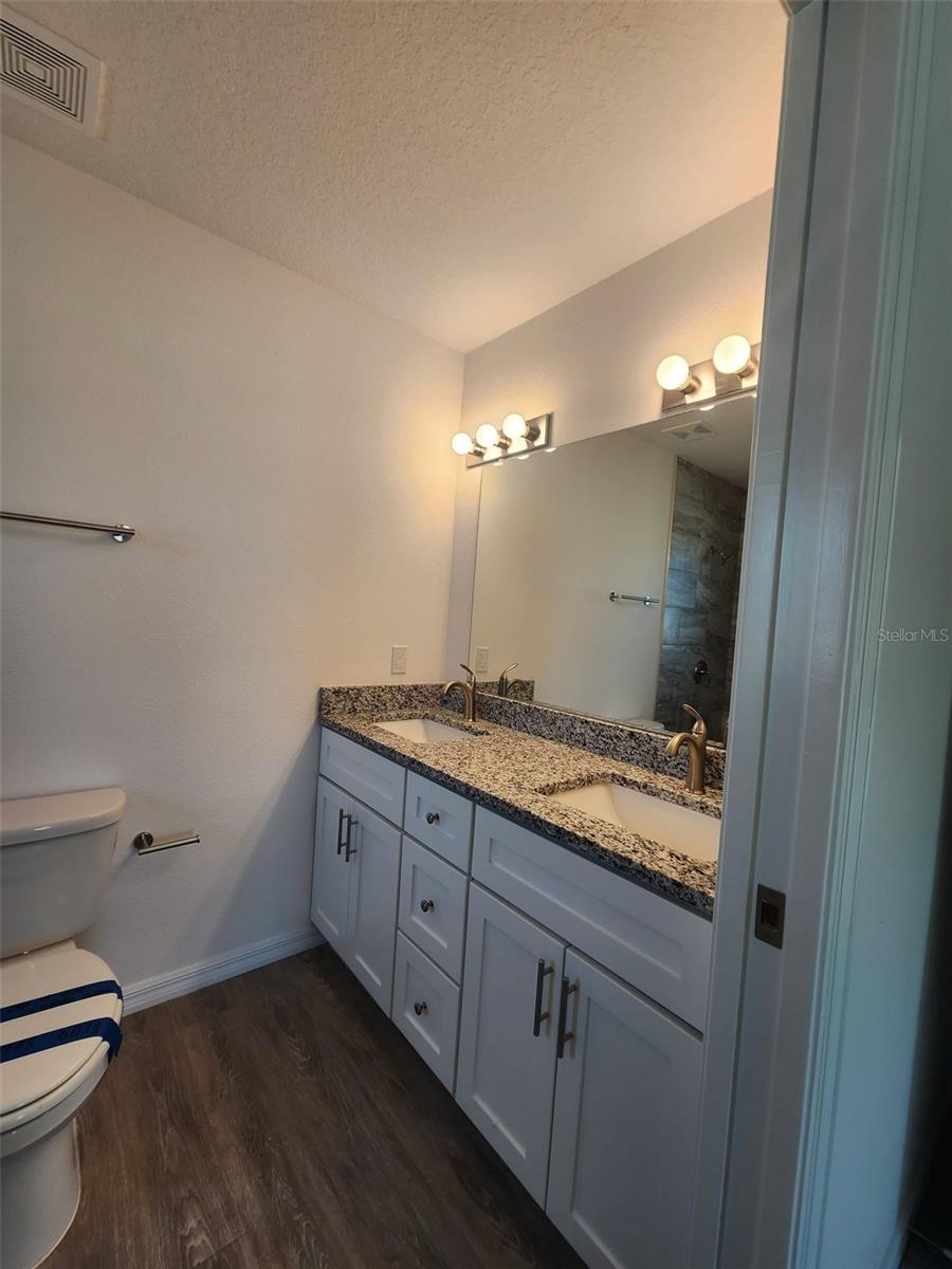 Image 31 of 44 For 4381 Ravenna Street