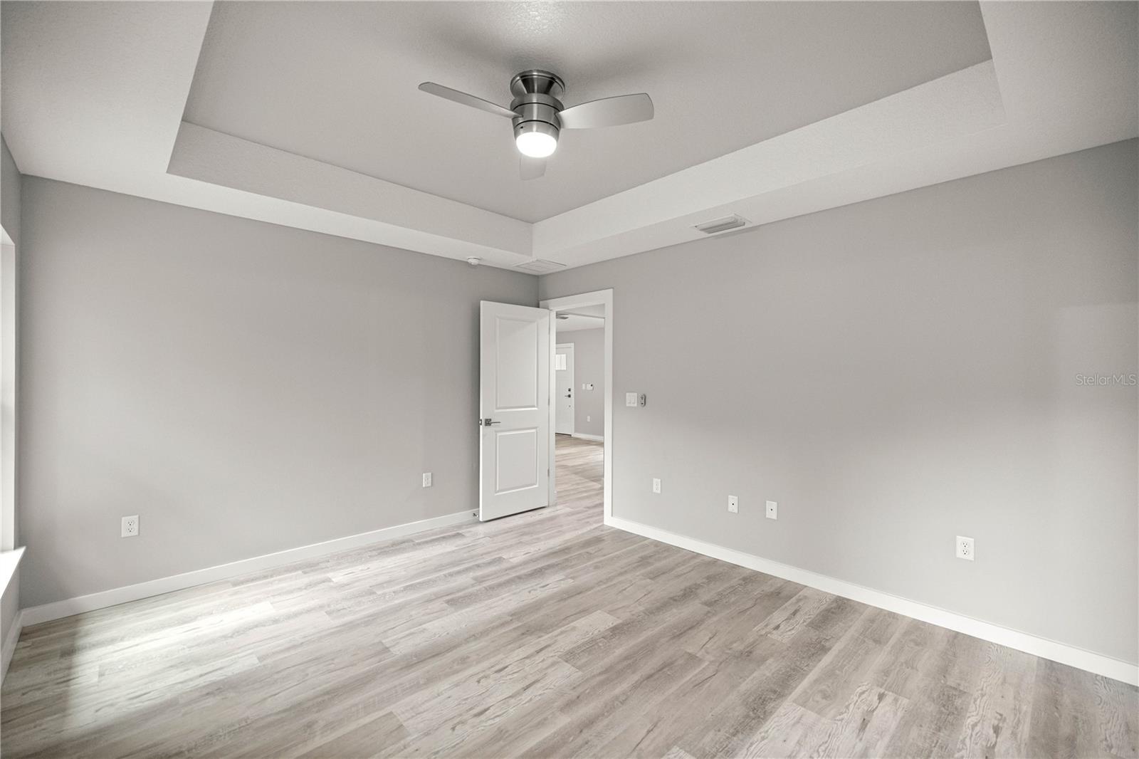 Image 10 of 26 For 6425 62nd Terrace
