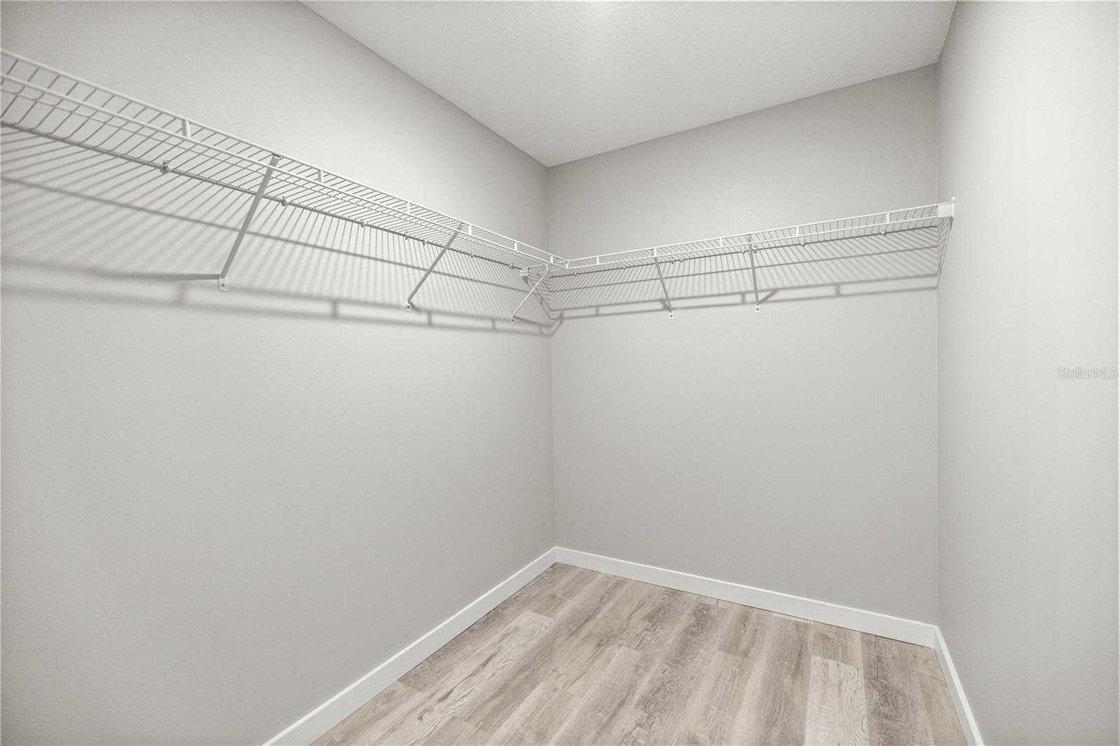 Image 13 of 26 For 6425 62nd Terrace