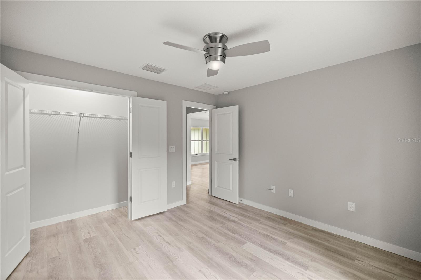Image 18 of 26 For 6425 62nd Terrace